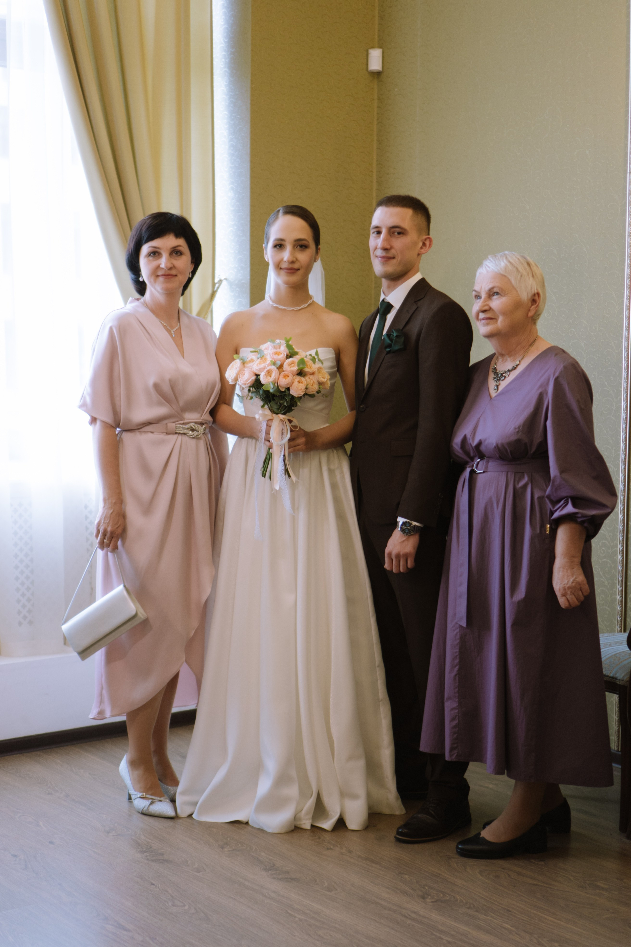 ЗАГС И ПРОГУЛКА 2 ЧАСА. Профессиональный фотограф, Санкт-Петербург — Виктория Богомолова