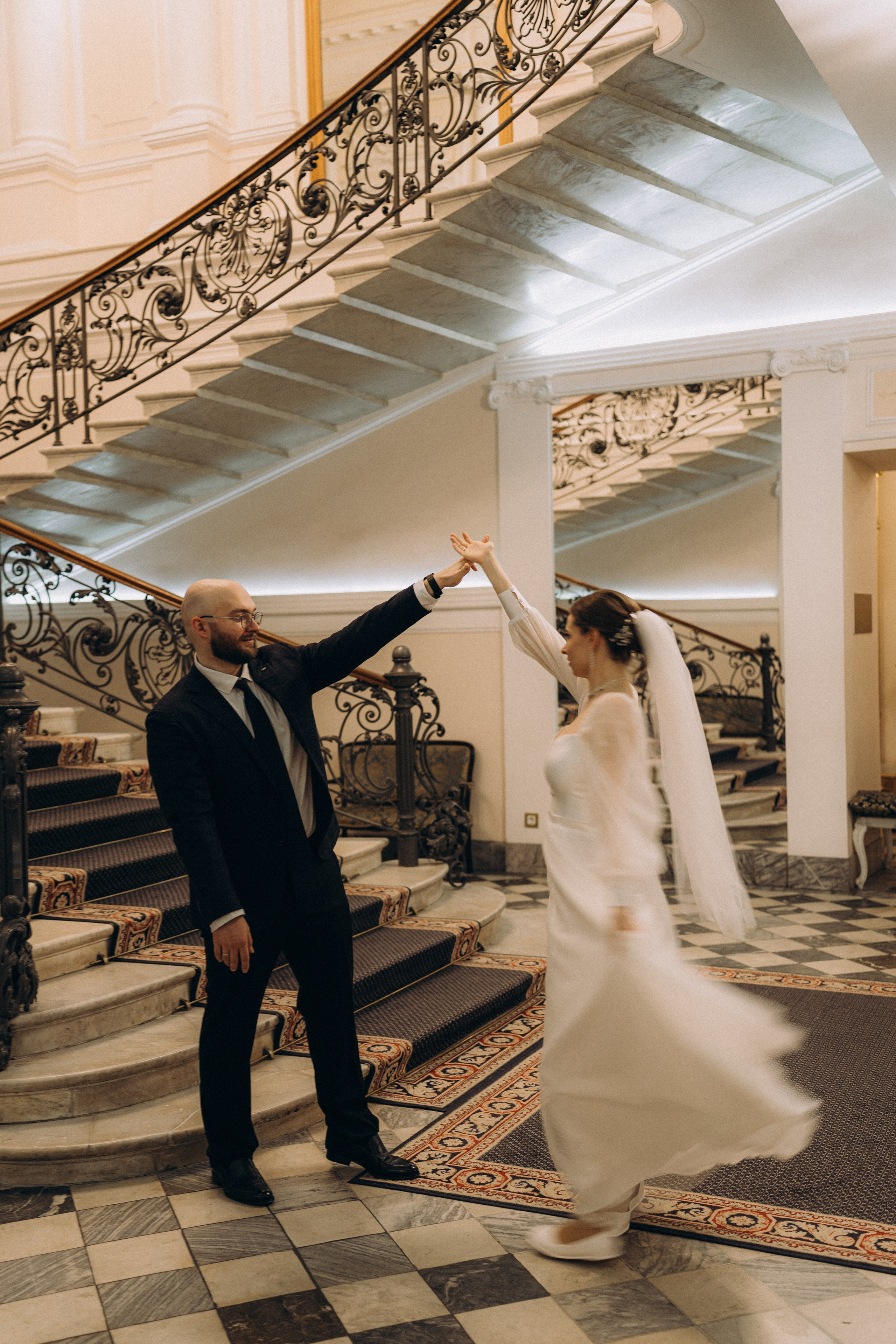 СВАДЕБНАЯ СЬЕМКА ВО ВТОРОМ ДВОРЦЕ (ДЕКАБРЬ) ТАКЖЕ СЬЕМКА В СТУДИИ НА ЧЕРНЫШЕВСКОЙ. Профессиональный фотограф, Санкт-Петербург — Виктория Богомолова