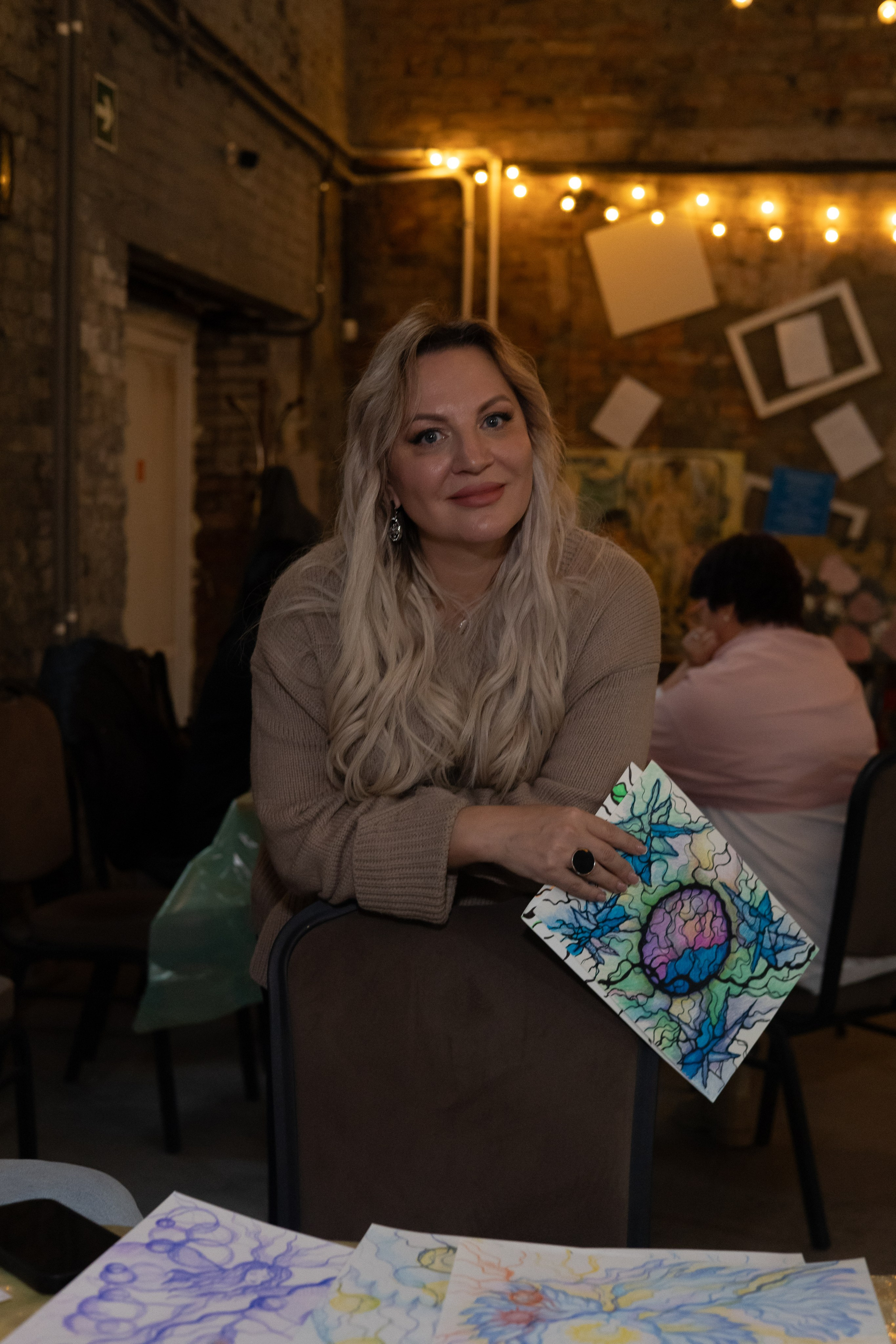 Выставка «АНГЕЛЫ МИРА». Фотограф Красноярск съемки лавстори, фотосессия в студии, портретная съемка, творческие фотосессии