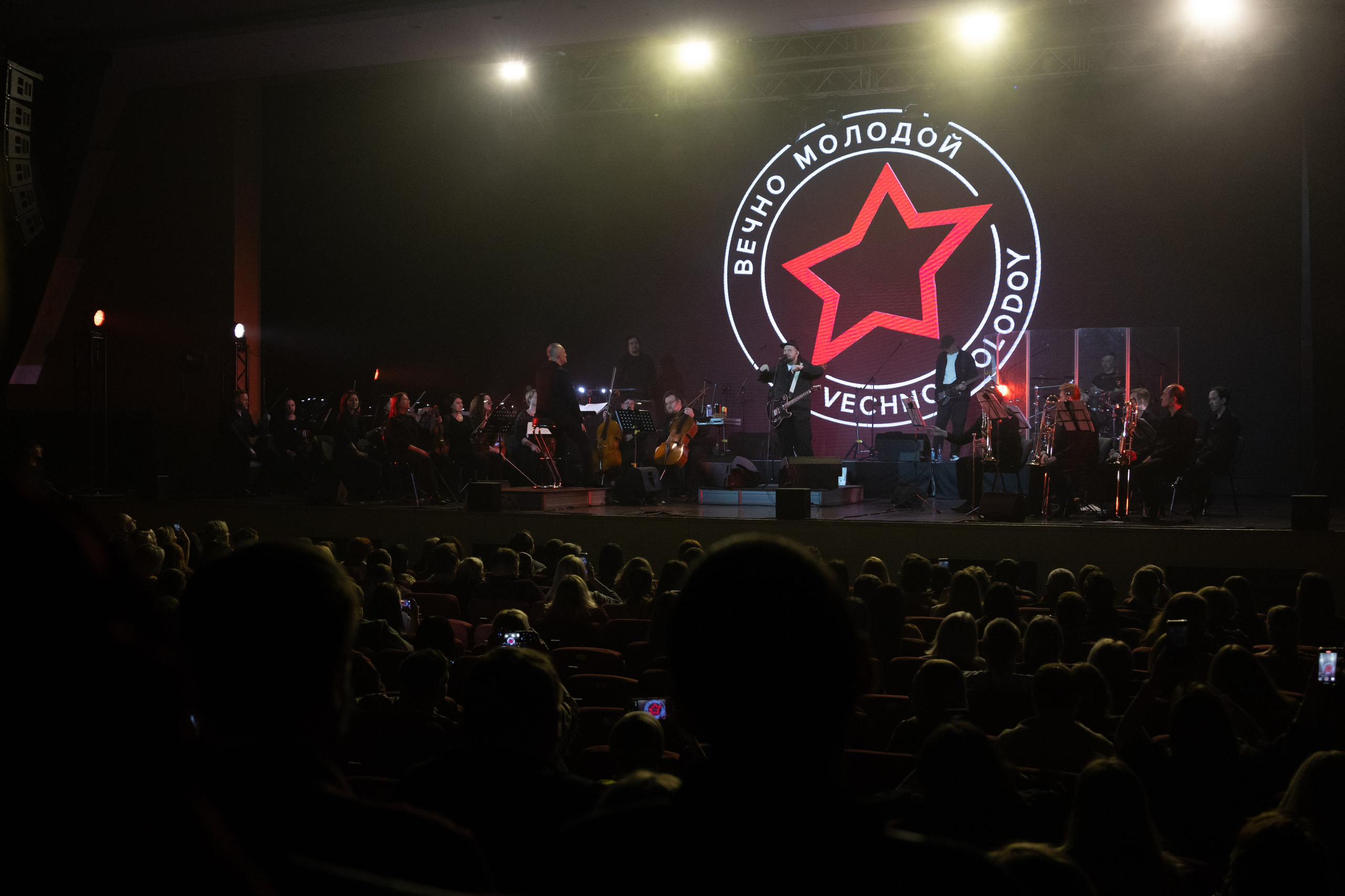 Сергей Бобунец КРАСНОЯРСК. Фотограф Красноярск съемки лавстори, фотосессия в студии, портретная съемка, творческие фотосессии