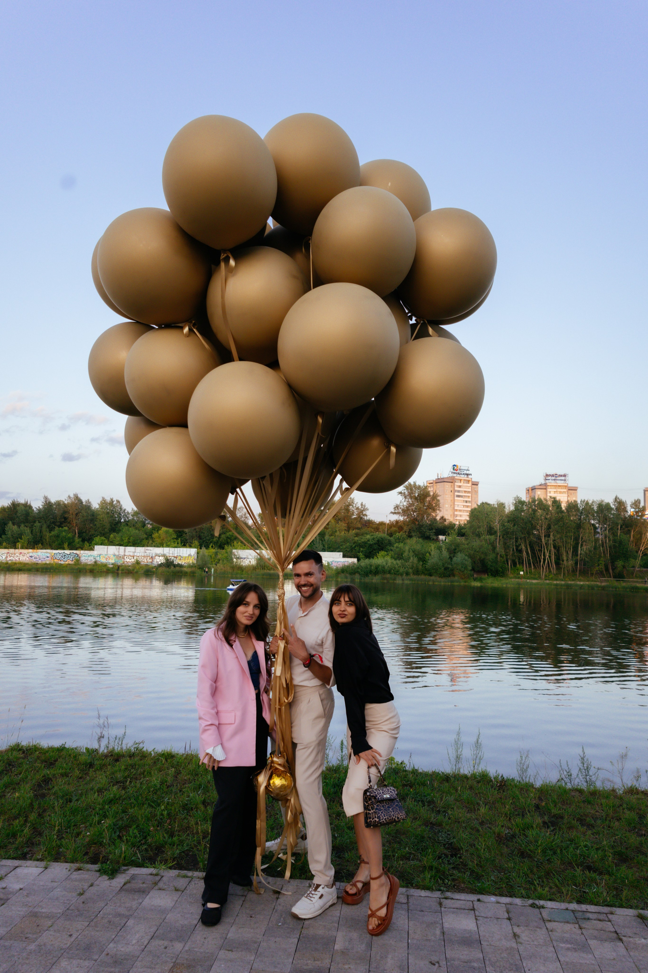 БИЗНЕС-ПИКНИК 2025. Фотограф Красноярск съемки лавстори, фотосессия в студии, портретная съемка, творческие фотосессии