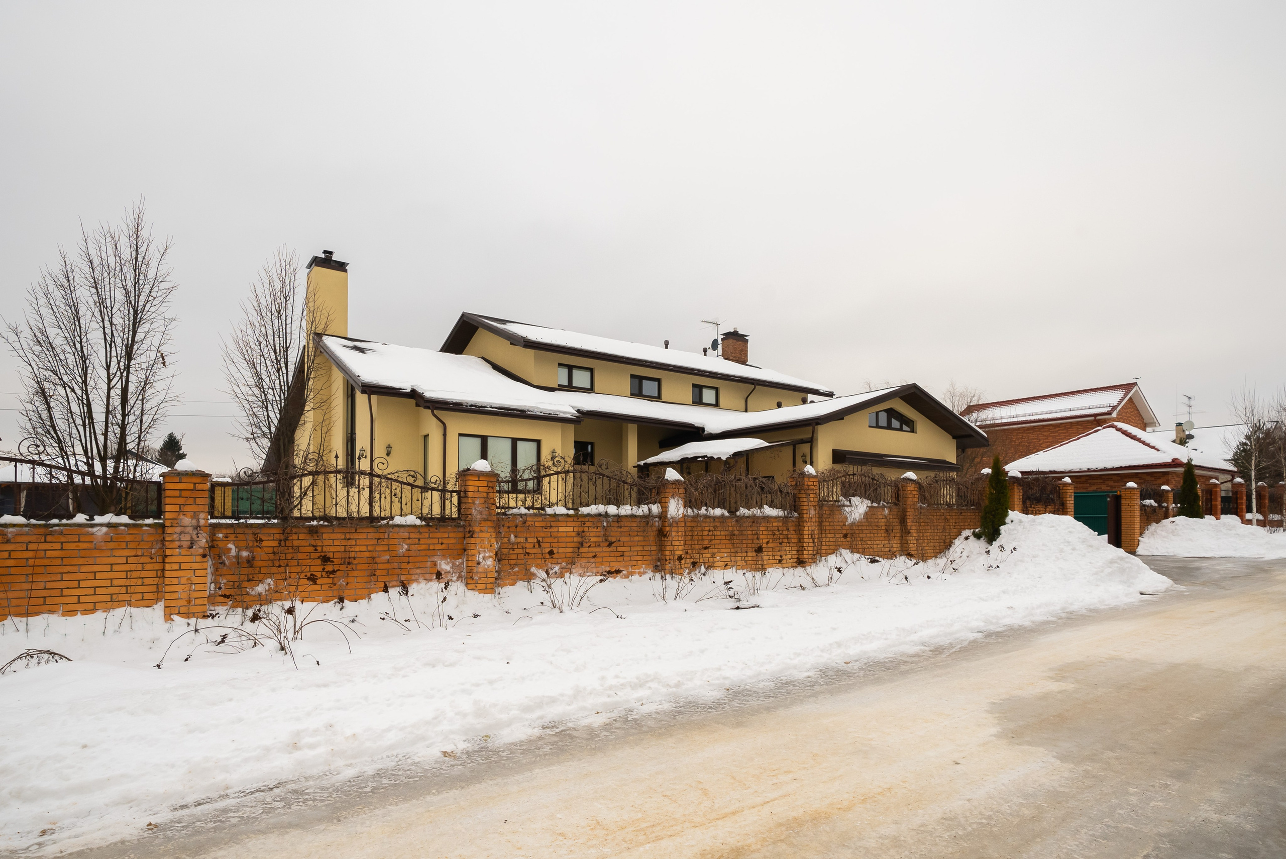 ДОМ п. АДМИРАЛ. Фото и видео-съемка Андраник Хачатурян
