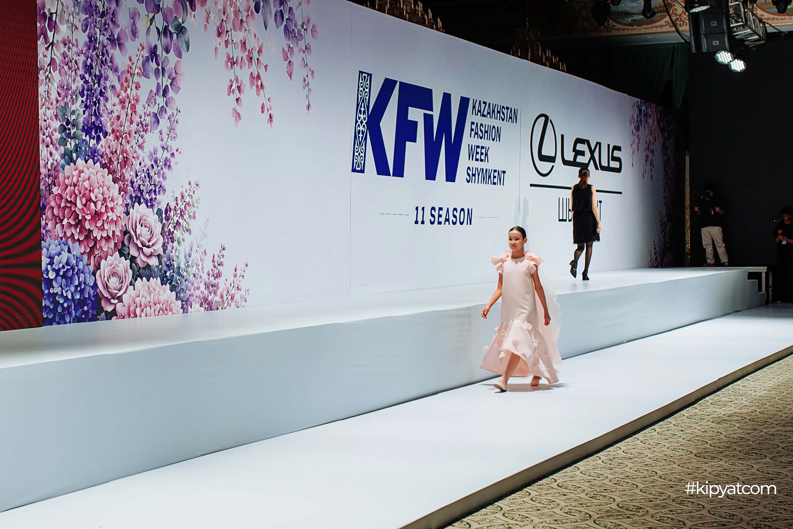 KAZAKHSTAN FASHION WEEK SHYMKENT «11 SEASON» KIDS. Кипятком Шымкент