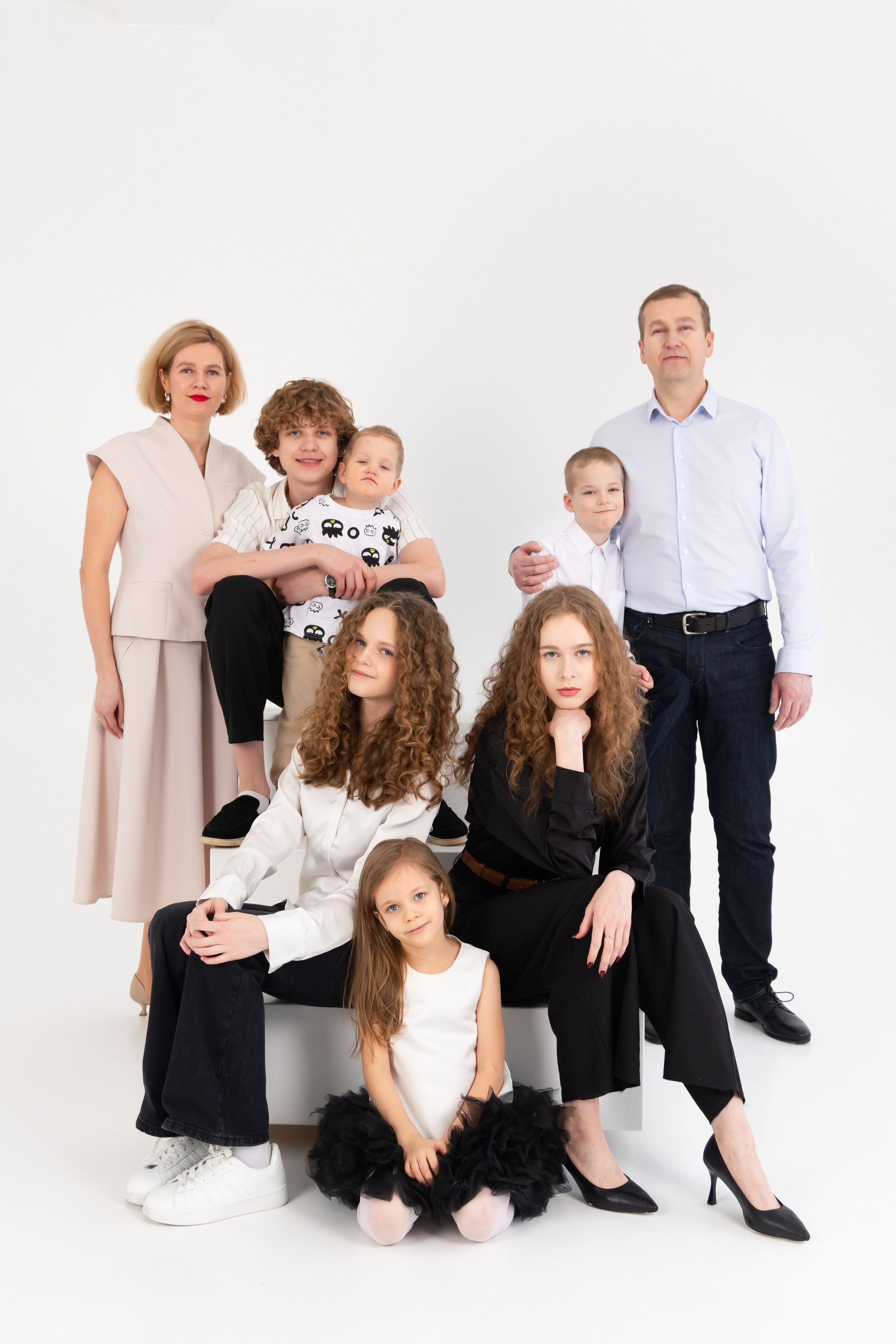 Давыдовых много не бывает! Семейная фотосессия в студии. Фотограф в Екатеринбурге Пойгина Елена