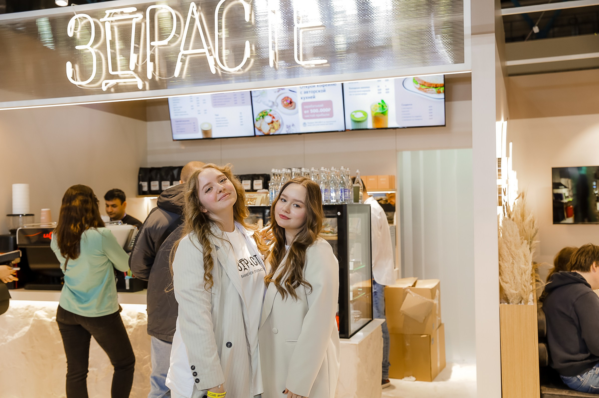 VERSOUS. ЭКСПОЦЕНТР. ЗДРАСТЕ. Фотограф в Москве Ольга Колесникова