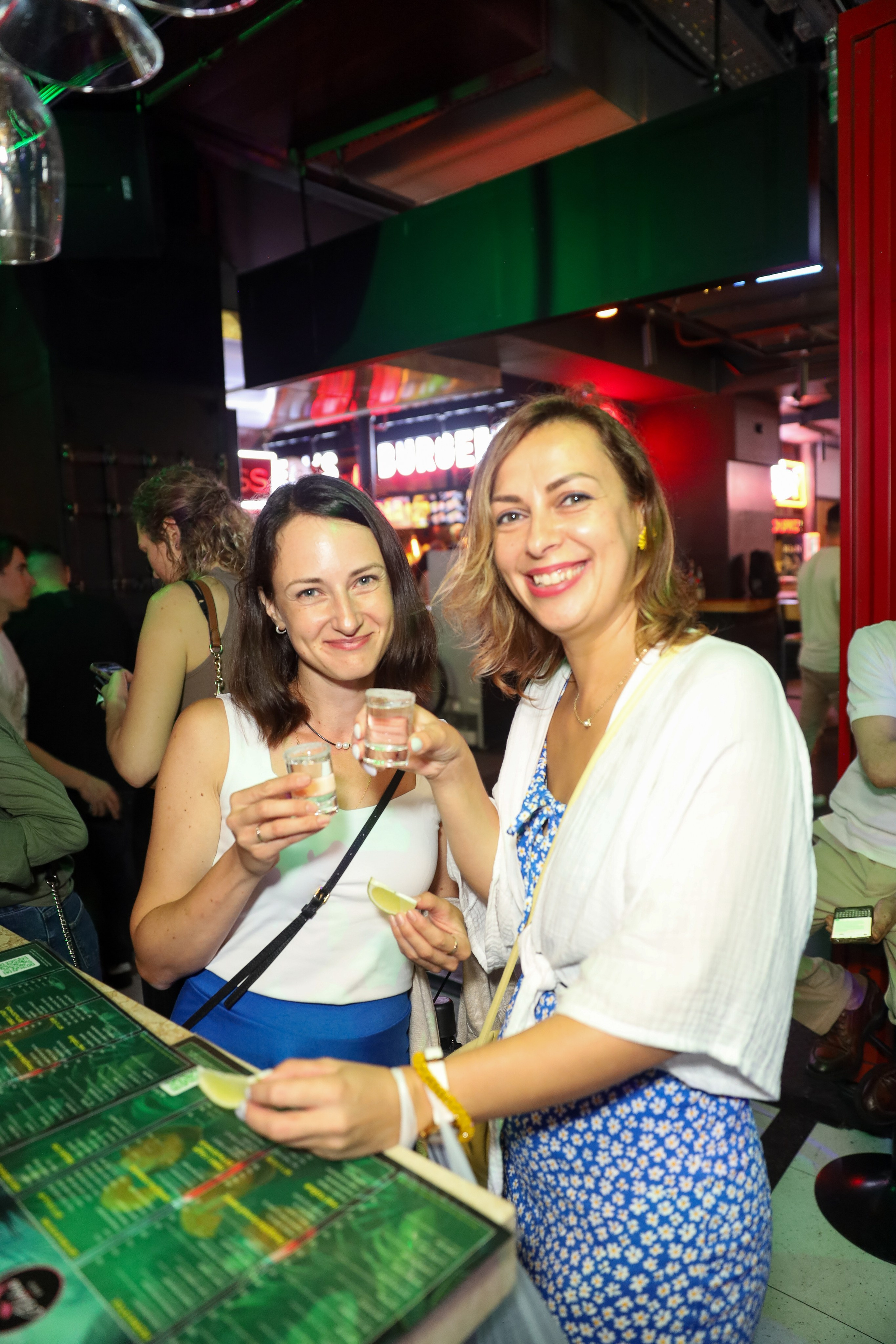 Вечеринки ALOHA BAR. Фотограф мероприятий Ирина Каширина