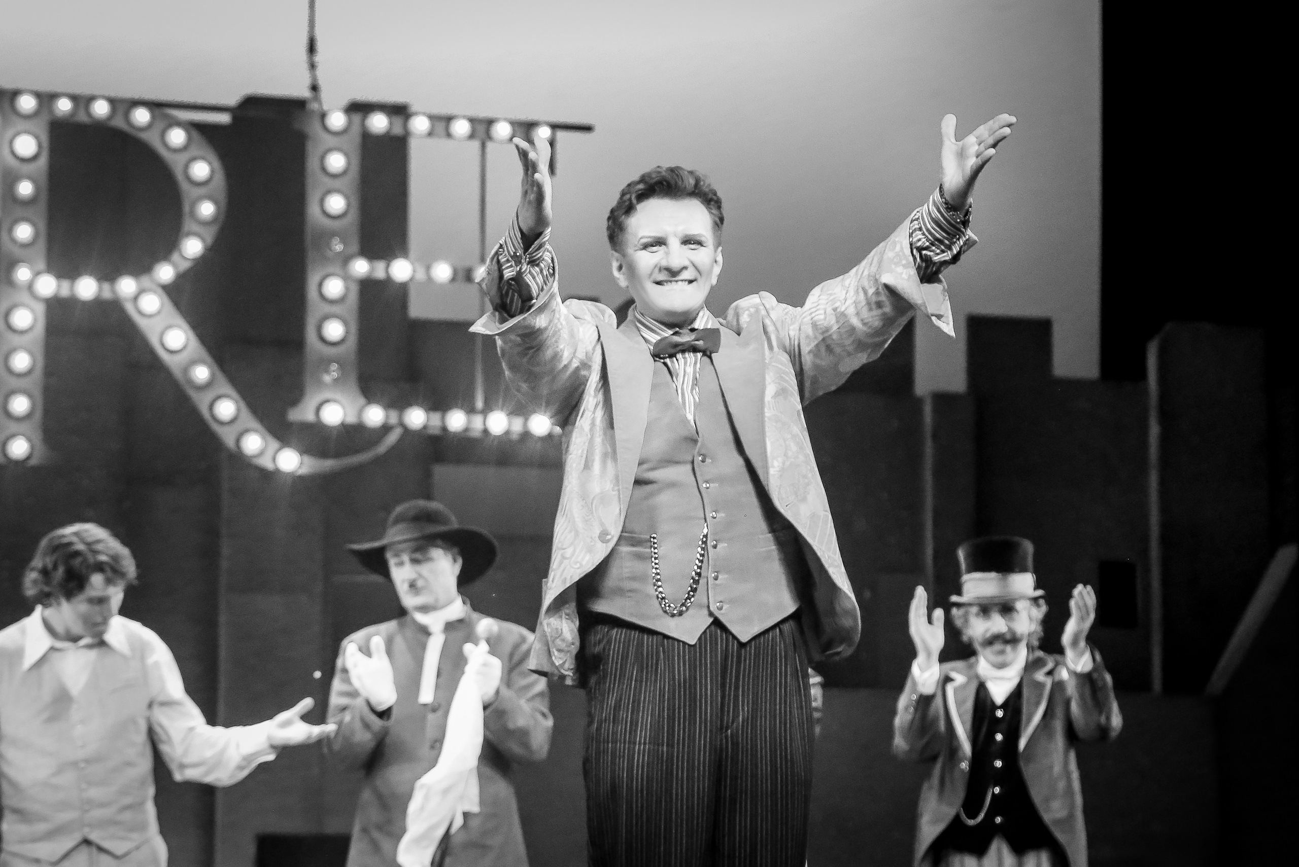 «Севильский цирюльник» (2016 год). Дарья Письменюк / Darya Leitstern — фотограф, музыкант, журналист, путешественник