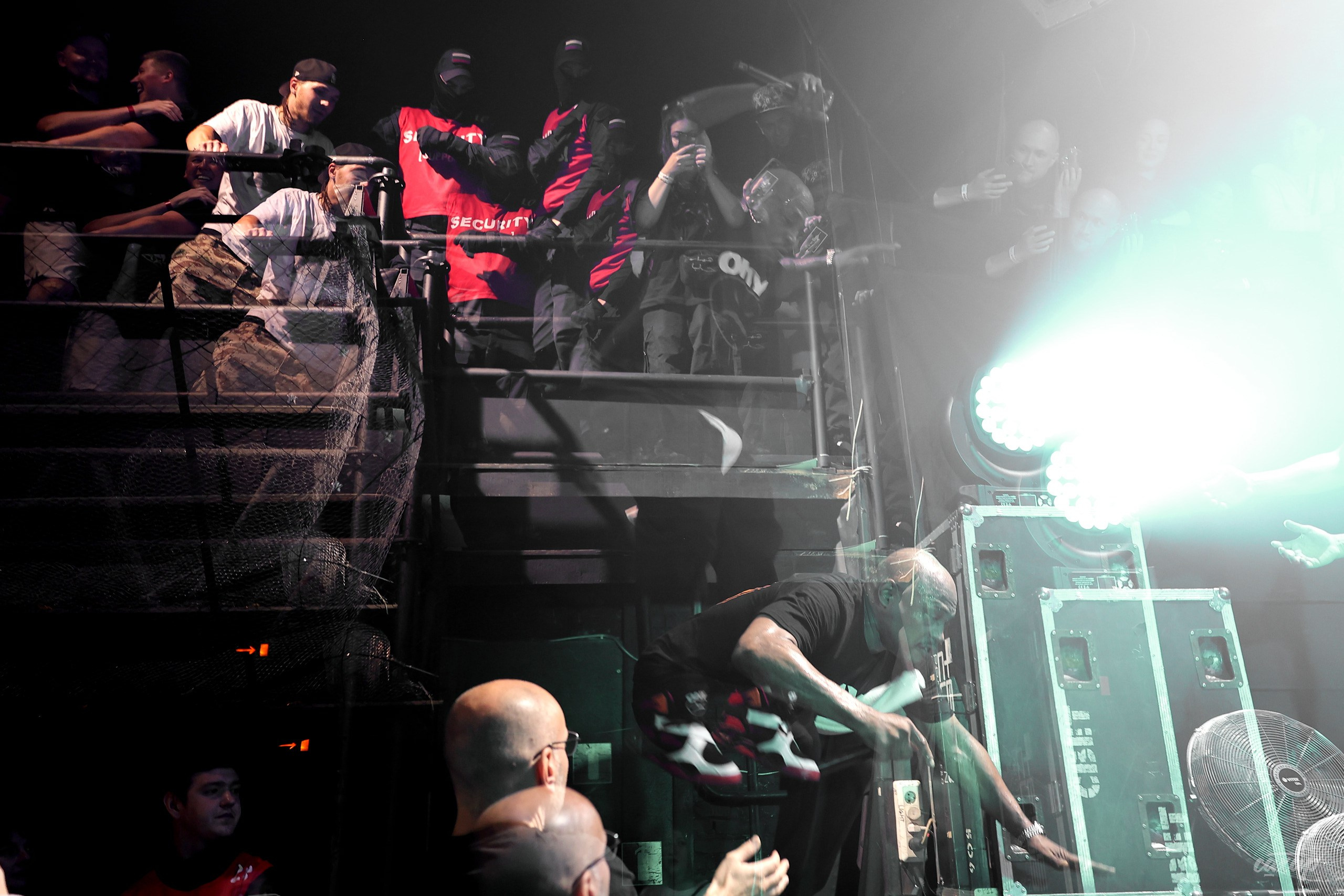 ONYX. Профессиональный фотограф в Екатеринбурге Юра Сахар