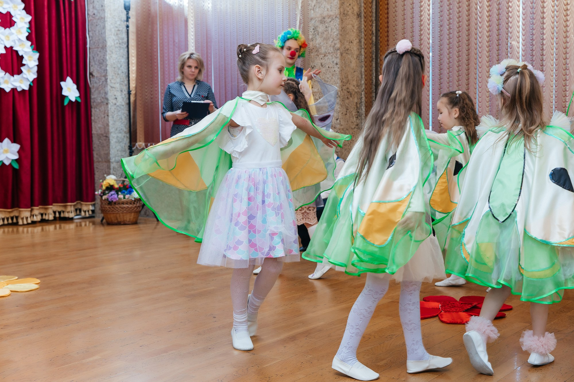 Детский сад № 93 — Утренник (10.03.2023). Свадебный и семейный фотограф Крамар Наталья