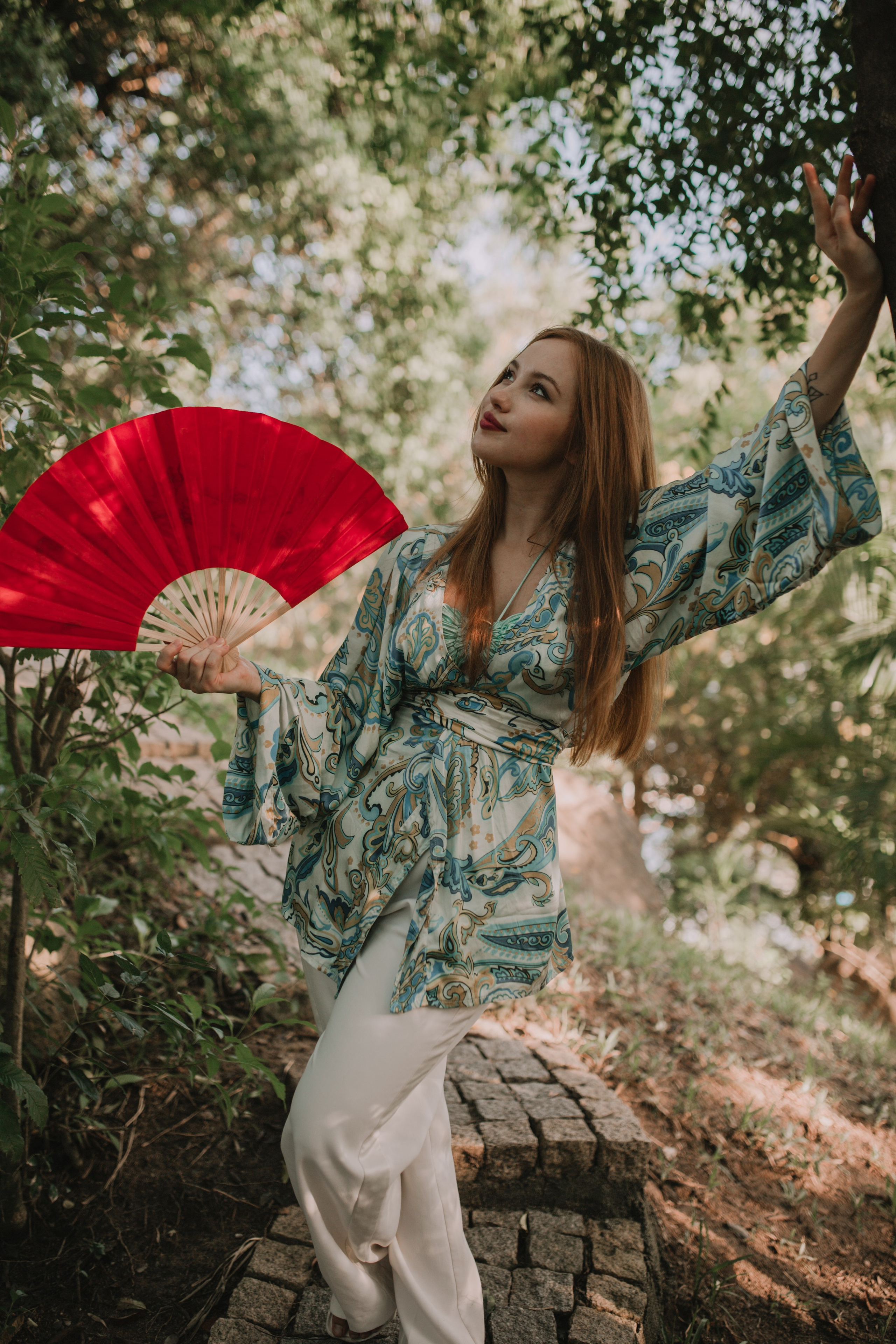 Елизавета на улицах Вьетнама. Главная