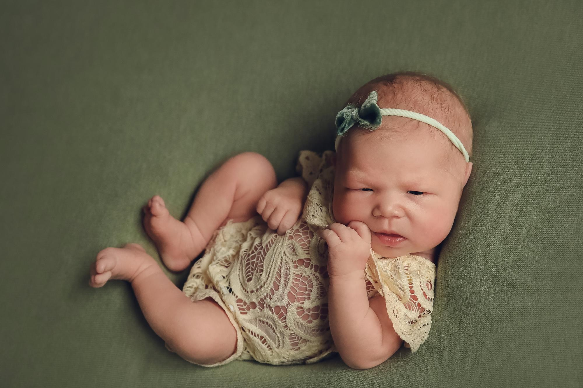 Новорожденные. Семейный фотограф и фотограф новорожденных в Санкт-Петербурге Алевтина