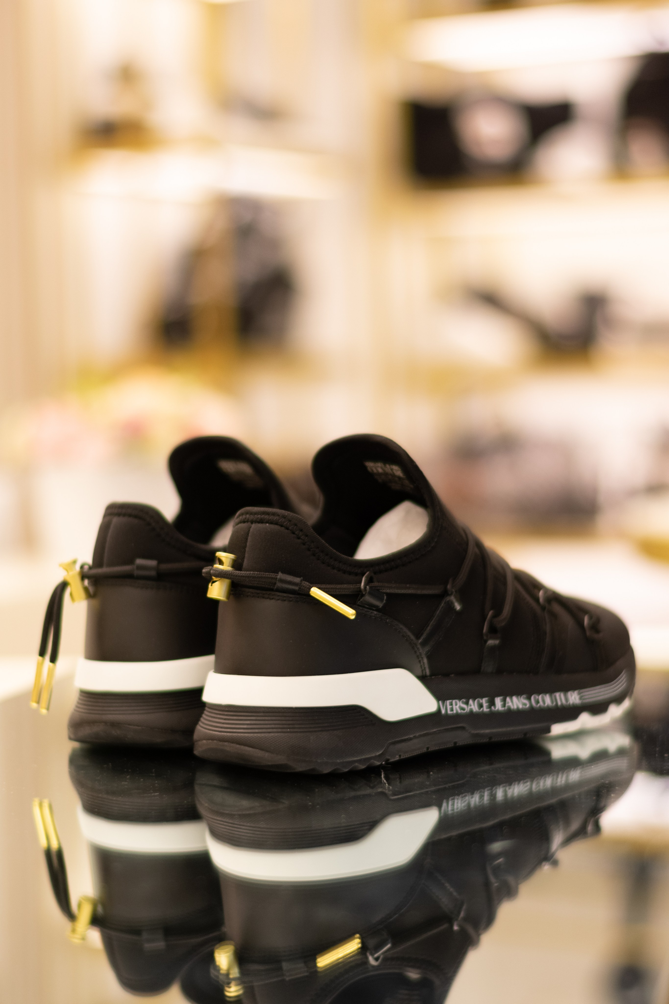 Для организаций. Предметная фотосессия для обувного магазина Capsula. Фотограф/видеограф Богдан Голованов