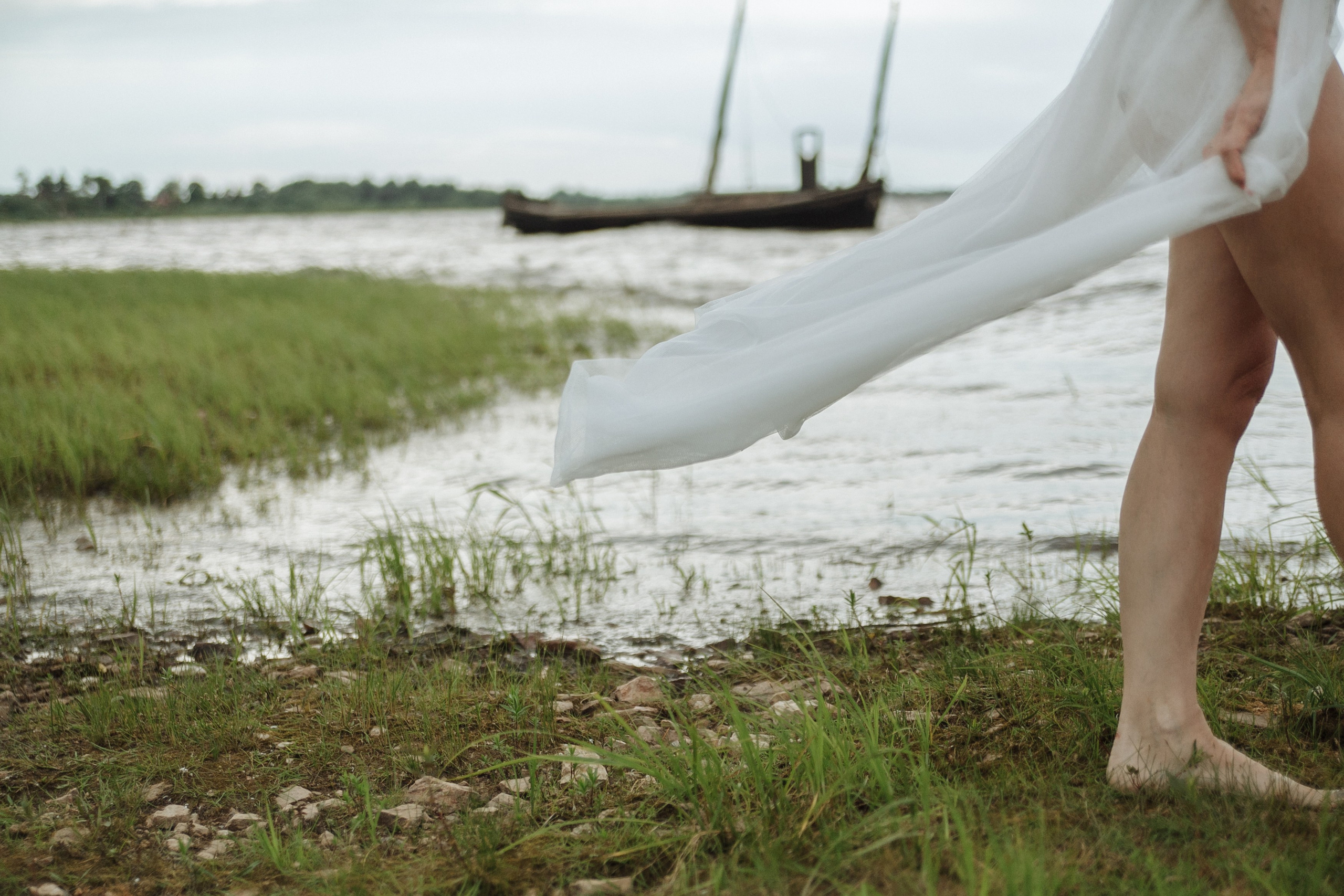 Летняя ветреная. Озеро Ильмень. Семейный фотограф, свадебный фотограф, женский портрет в Санкт-Петербу