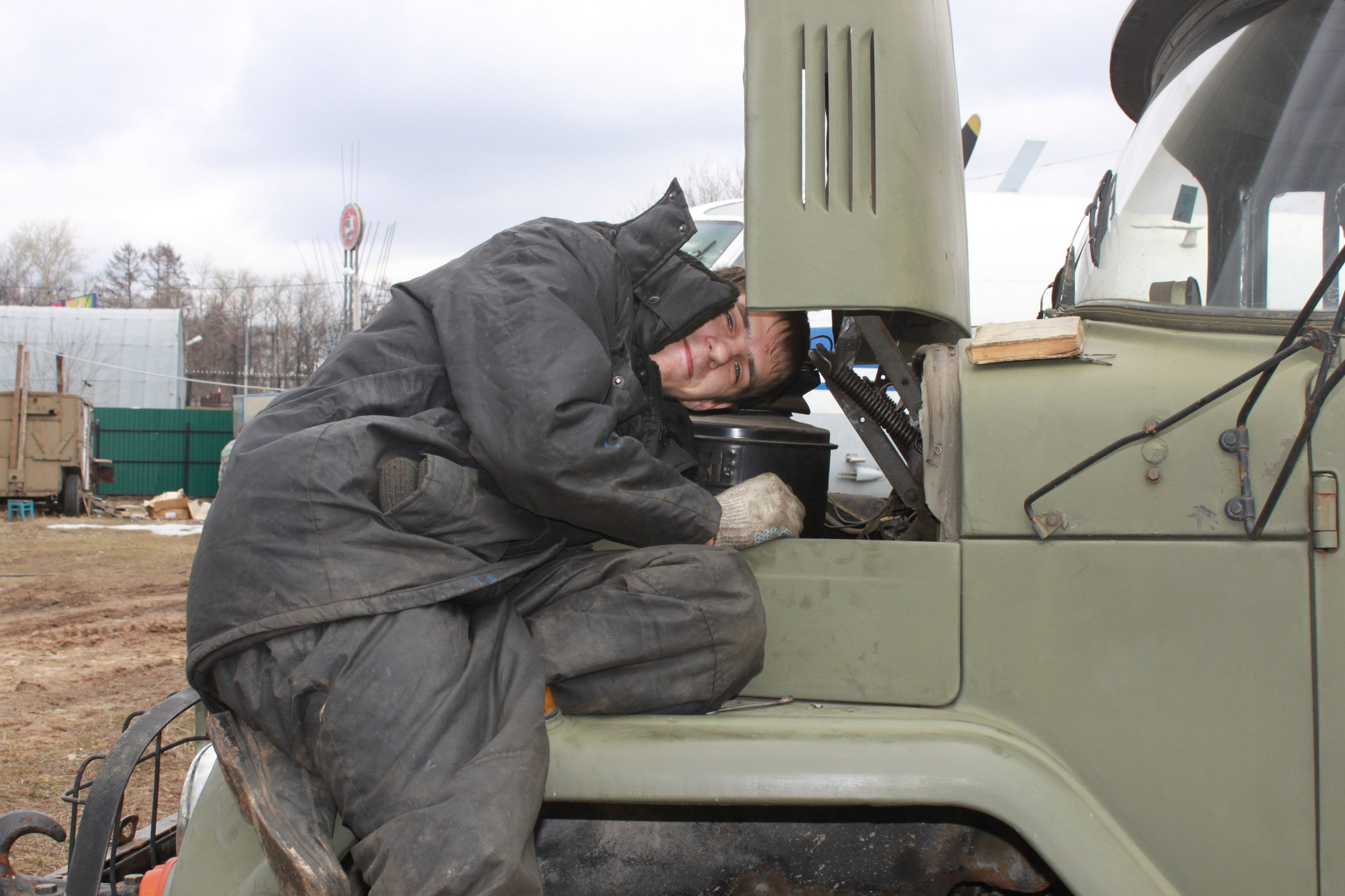 Ил-14Т «Голубая Мечта» работы в Тушино (2011 г.). Фотоальбом показывающий увлекательный мир авиации и мир медведей Андрея Иванова