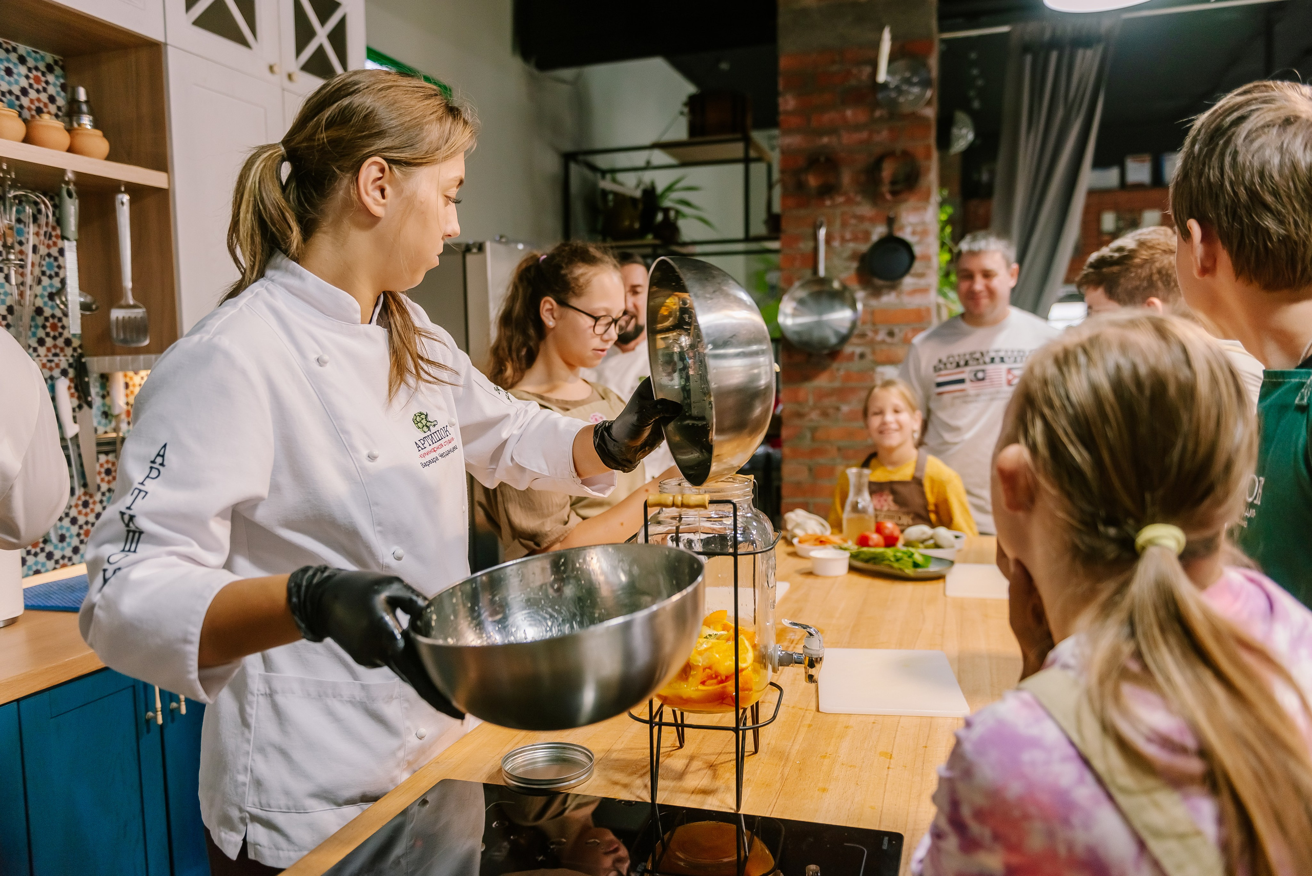 Инклюзивная кухня добра в Артишок 30. 07.35. Детский фотограф, семейный фотограф и репортажи в Кемерово