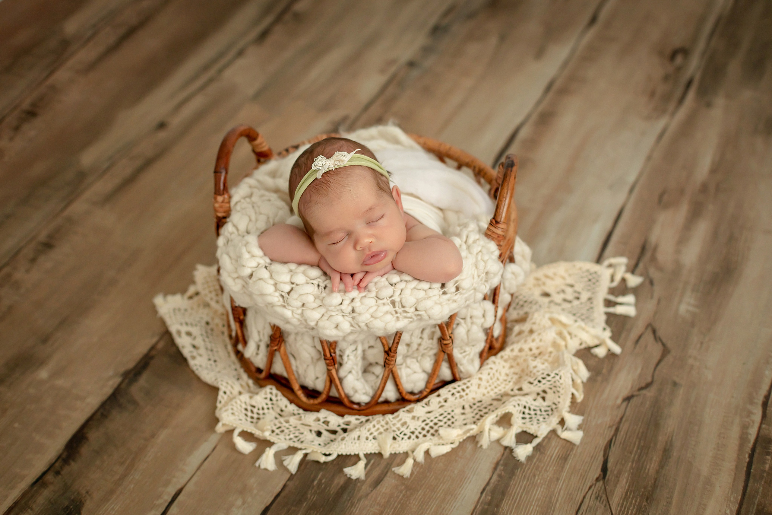 Новорожденные до 28 дней. Фотограф новорожденных в Тюмени