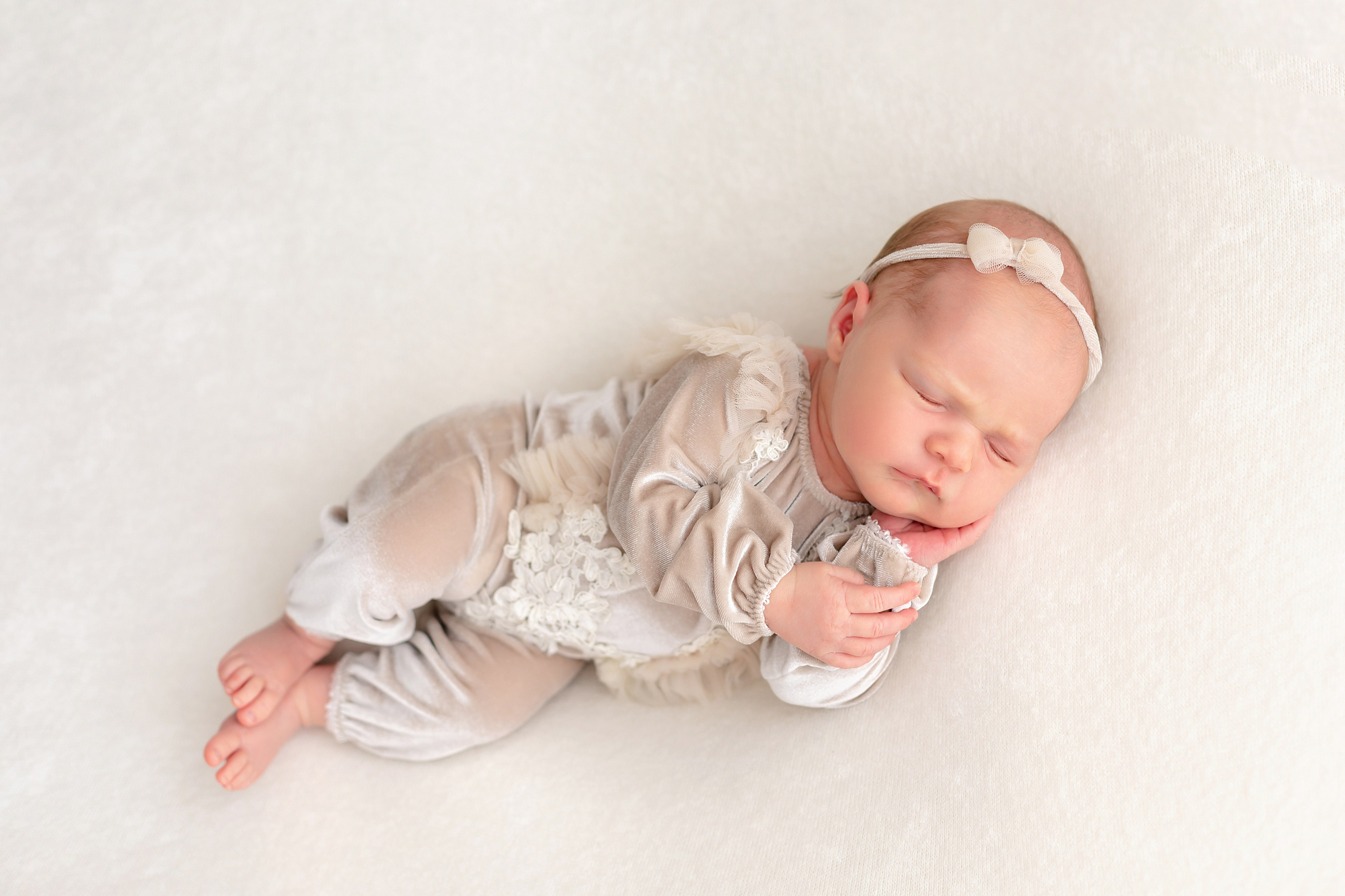 Новорожденные до 28 дней. Фотограф новорожденных в Тюмени