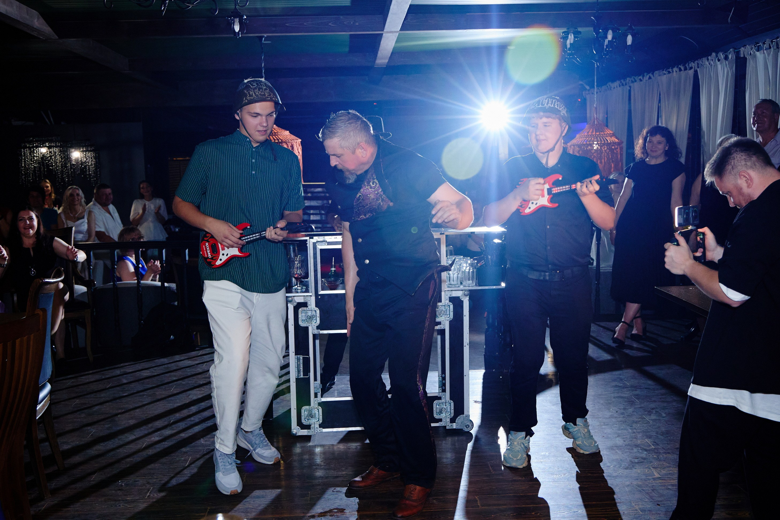 Выпускной 35 Сош. Фотограф Выпускные альбомы Таганрог Сергей Коробченко