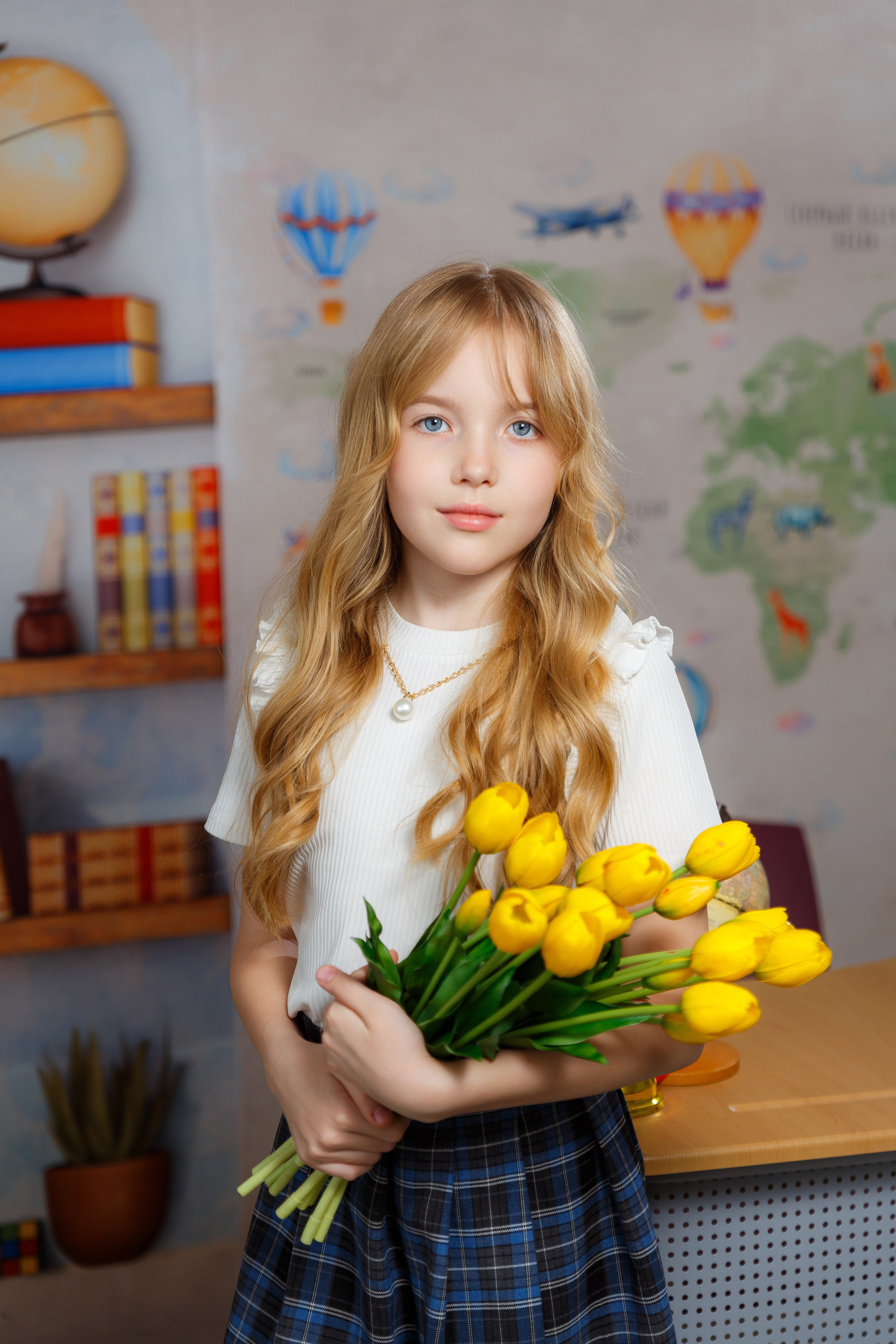 ИНТЕРЬЕРНЫЙ ФОТОФОН. Выпускные альбомы в Донецке и ДНР. Фотограф Донецк и ДНР