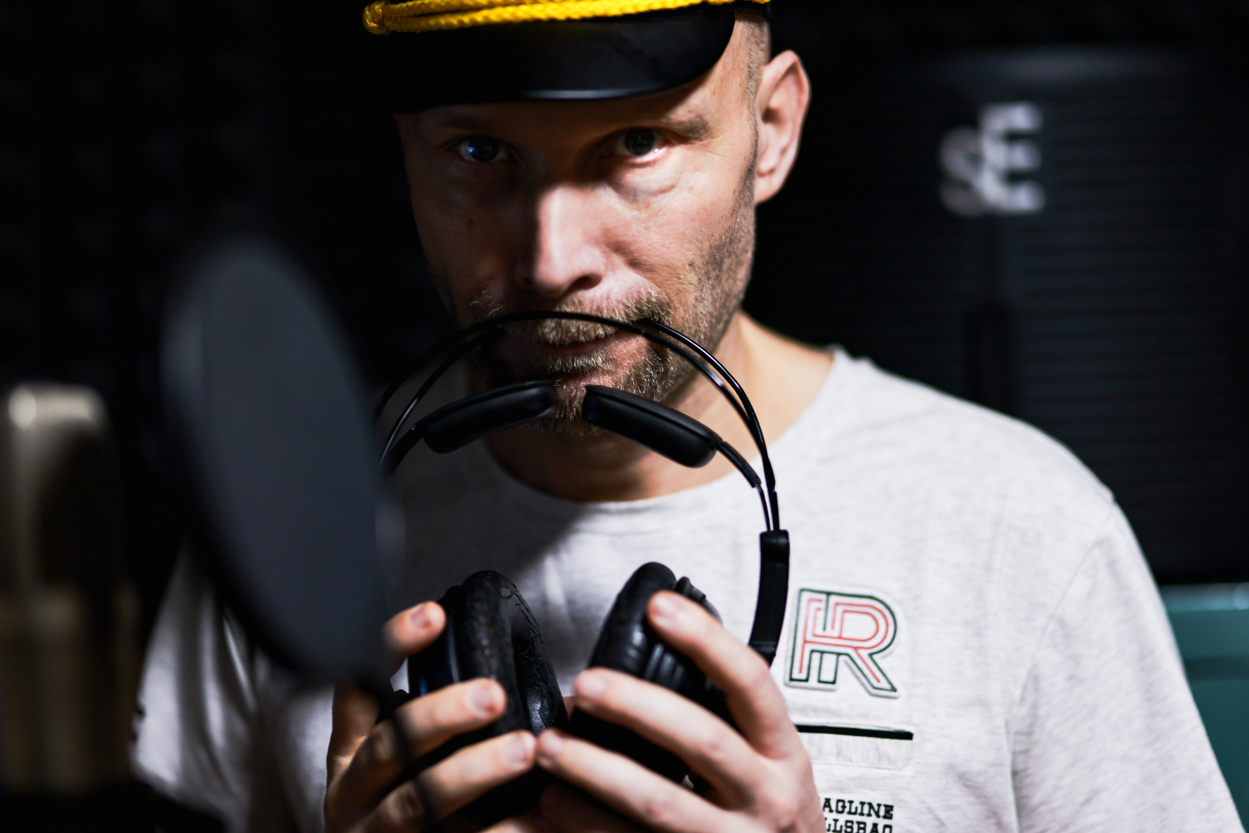 Бэк с озвучания. Фотограф репортажей и стритфотосессий в Москве Людмила Смирнова