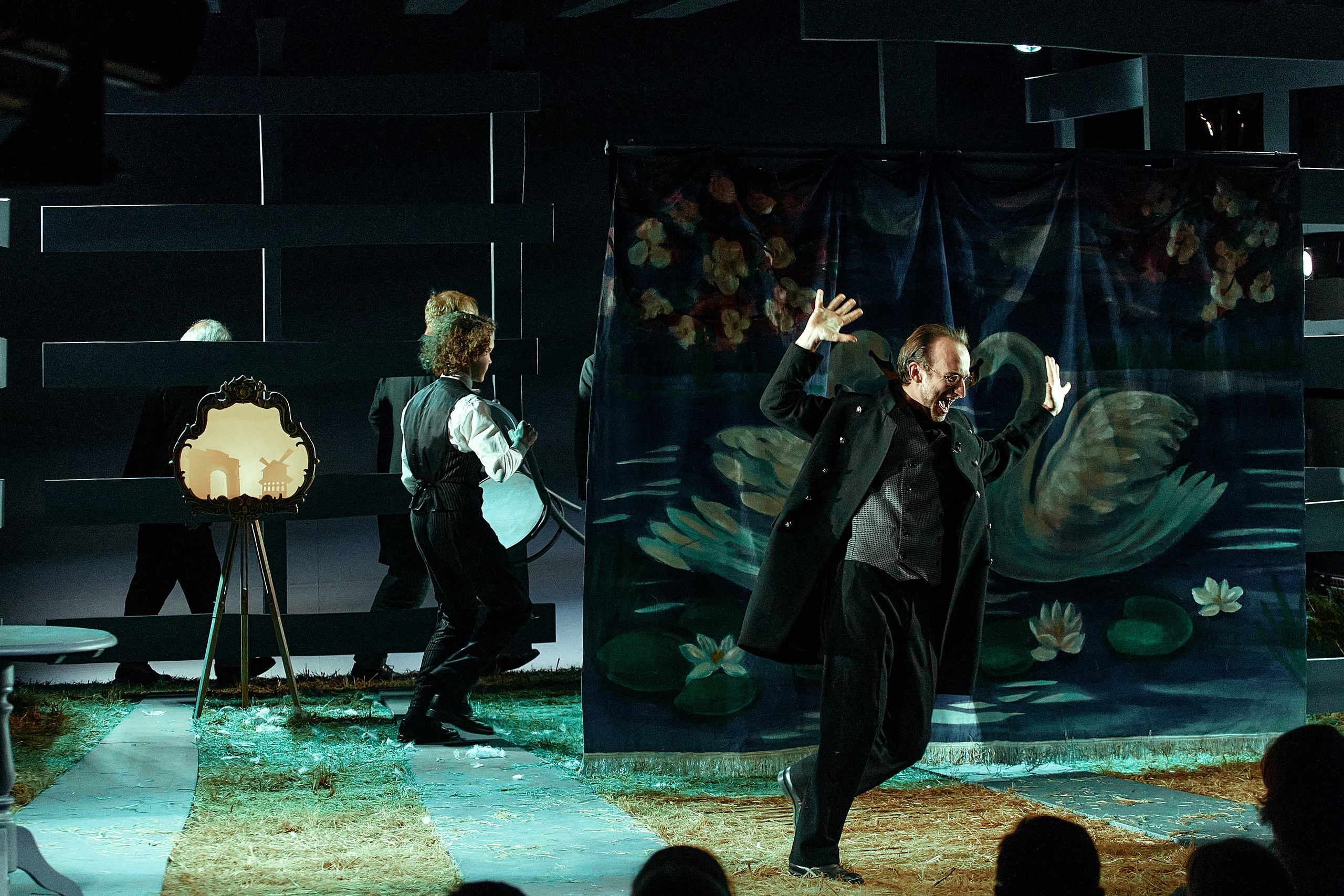 Бесприданница. Приют комедианта. Фотограф Нина Антонова