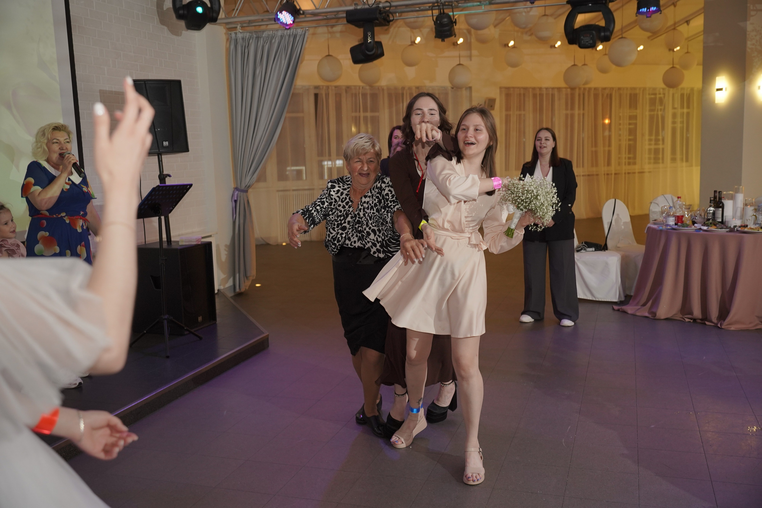 Банкет. Свадебный фотограф и видеооператор Андрей Любовинин