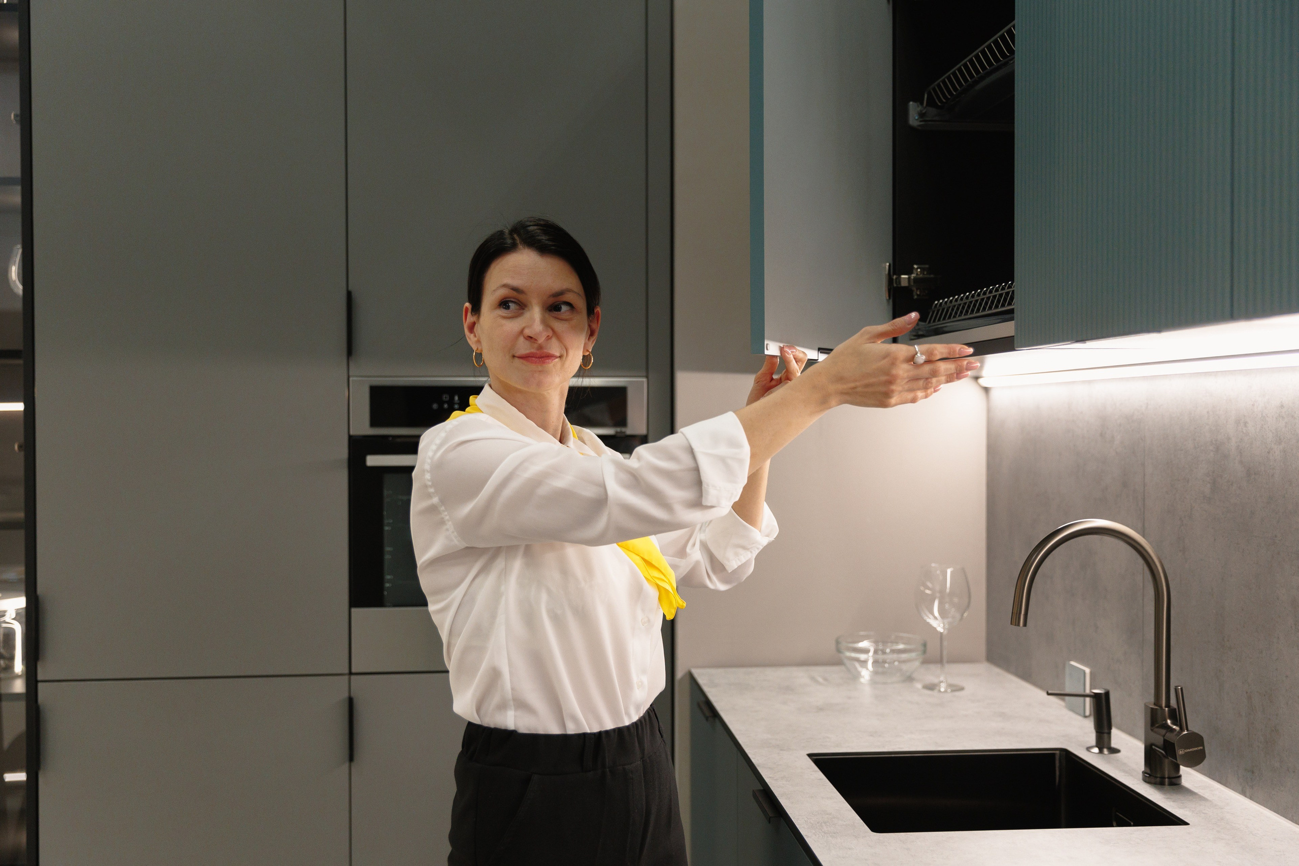 The company's exhibition center Stylish kitchens and interiors. Commercial photographer | Anton Ermakov