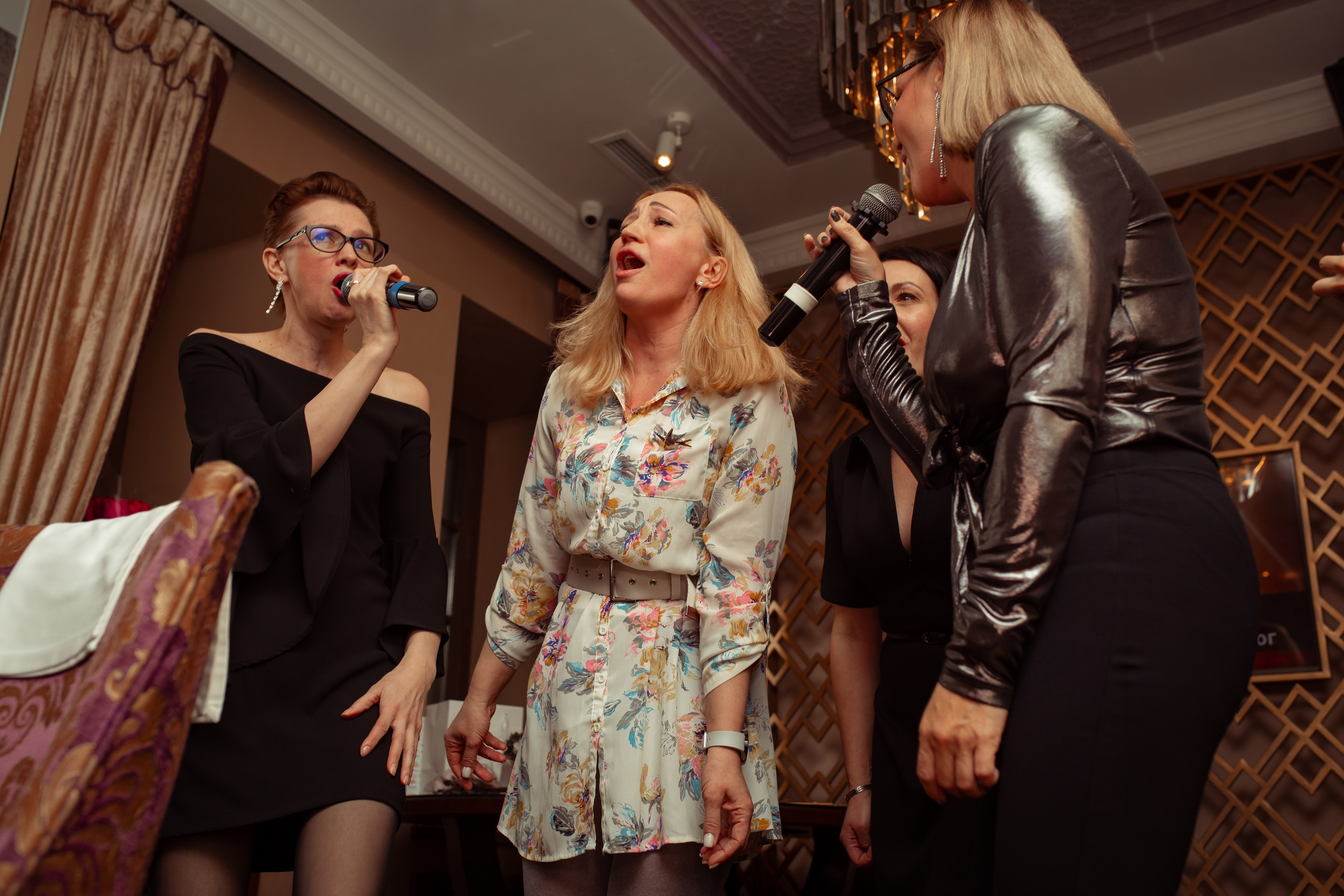 Юбилей в караоке. Семейный и детский фотограф в Москве Дорогова Екатерина