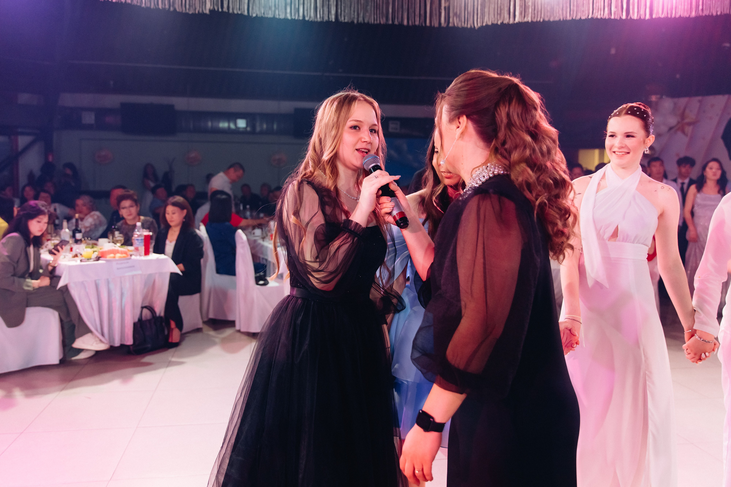 Выпускной вечер. 49 школа. Баран на корове. Свадебный и семейный фотограф в Улан-Удэ