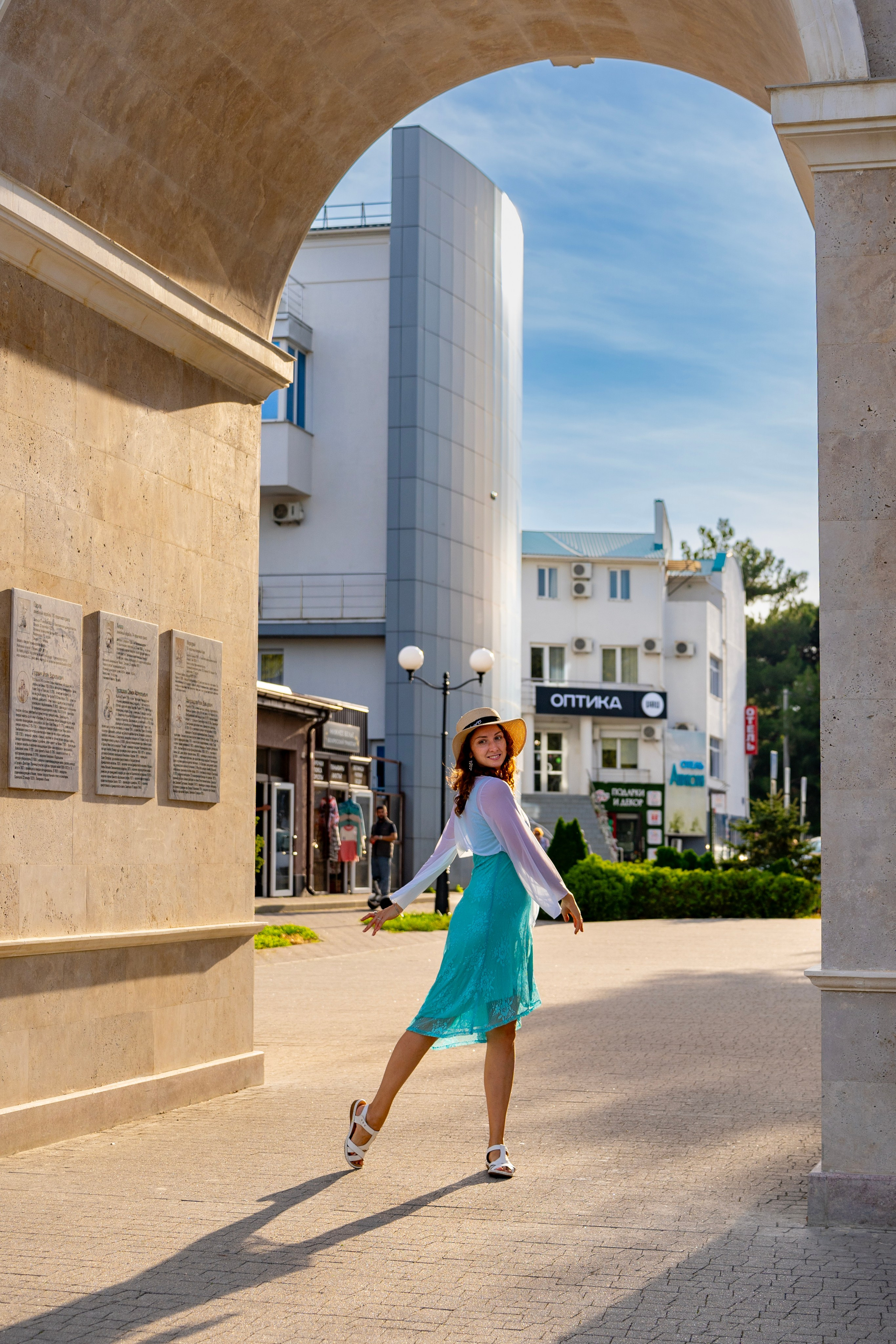 Осенняя фотоссесия по центру Анапы. Семейный и детский фотограф Екатерина Черняева. Снимаю портреты, love story, фотопрогулки, работаю на улице, в кафе, студии, дома у клиента