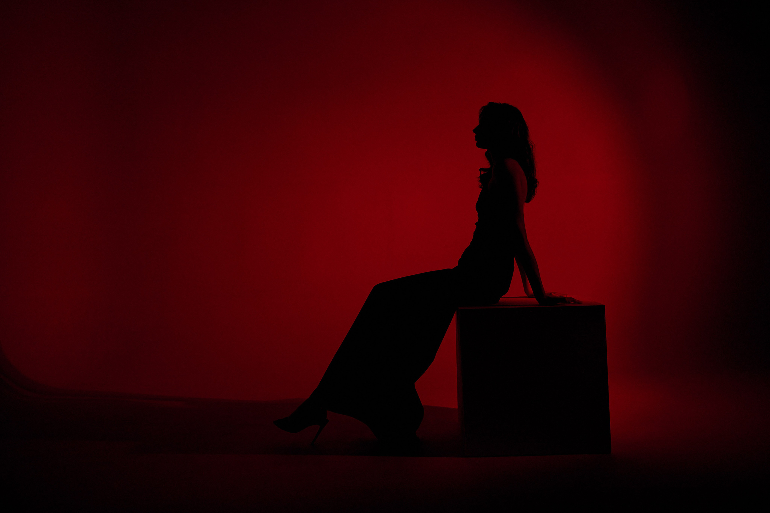 Lady in red. Свадебная, репортажная фотосъемка и видеосъемка в Минске. Илья и Юлия Ширмановы. Фотограф | Видеограф | Минск