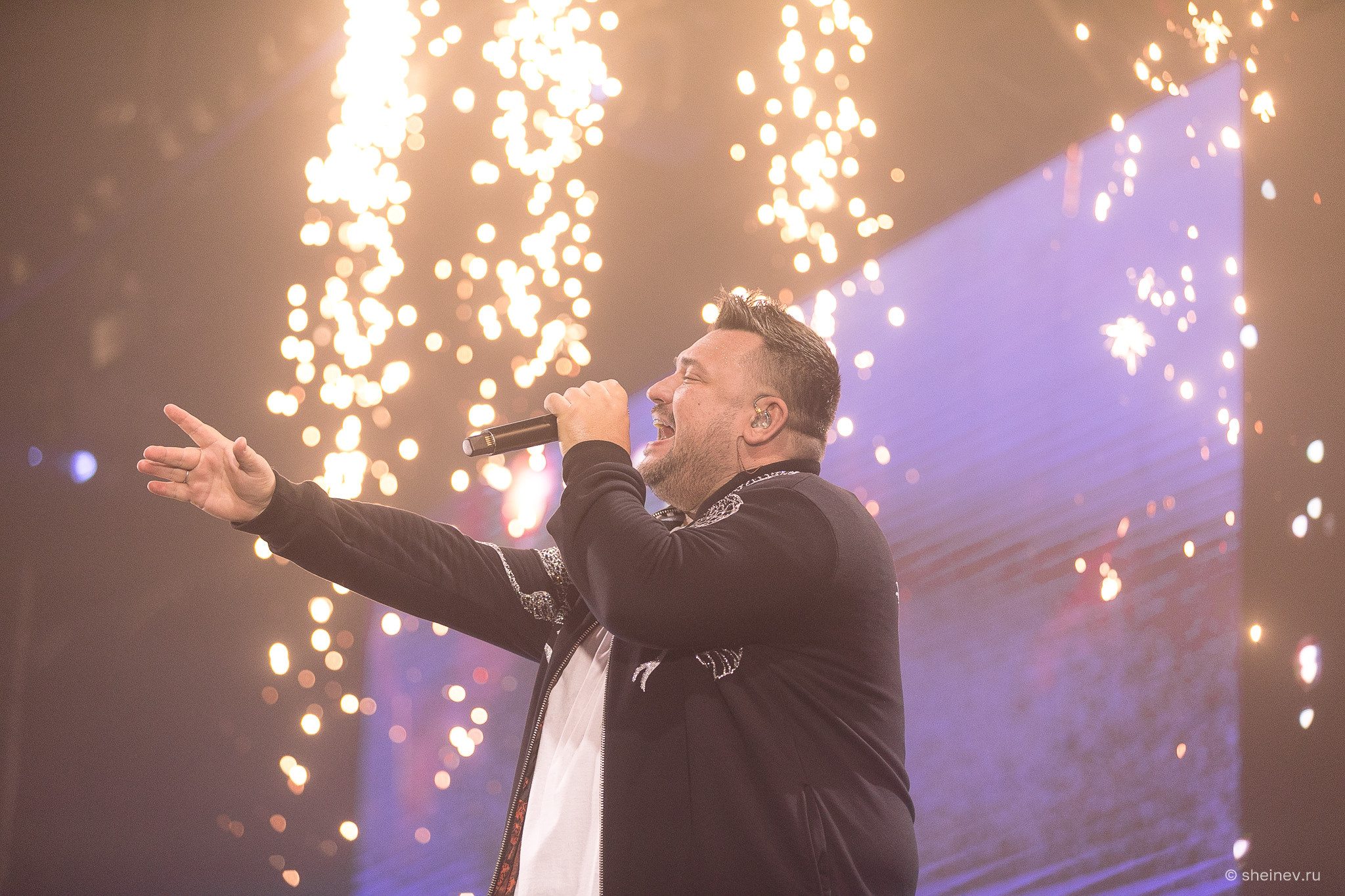 Руки Вверх. Фотограф в Астрахани Евгений Шеин