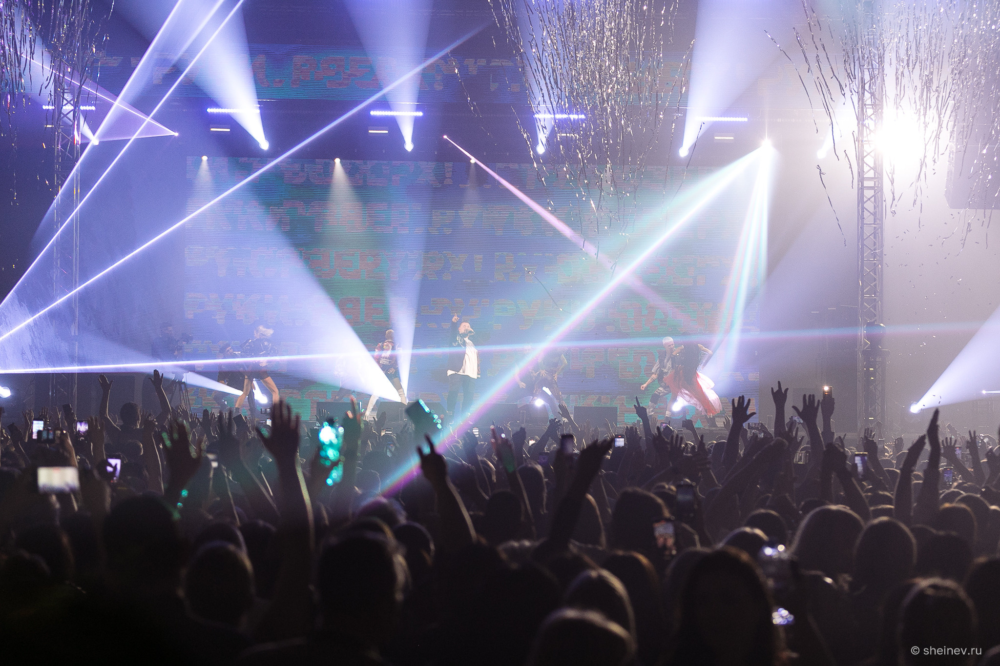 Руки Вверх. Фотограф в Астрахани Евгений Шеин