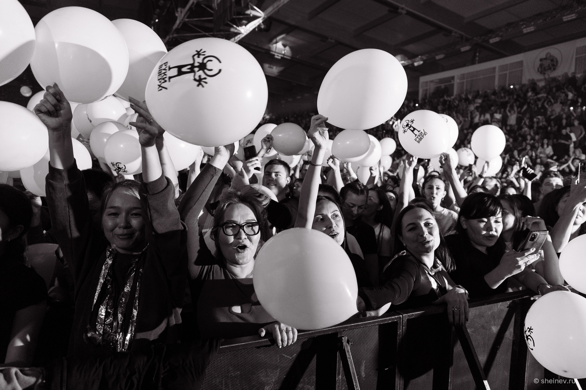 Руки Вверх. Фотограф в Астрахани Евгений Шеин