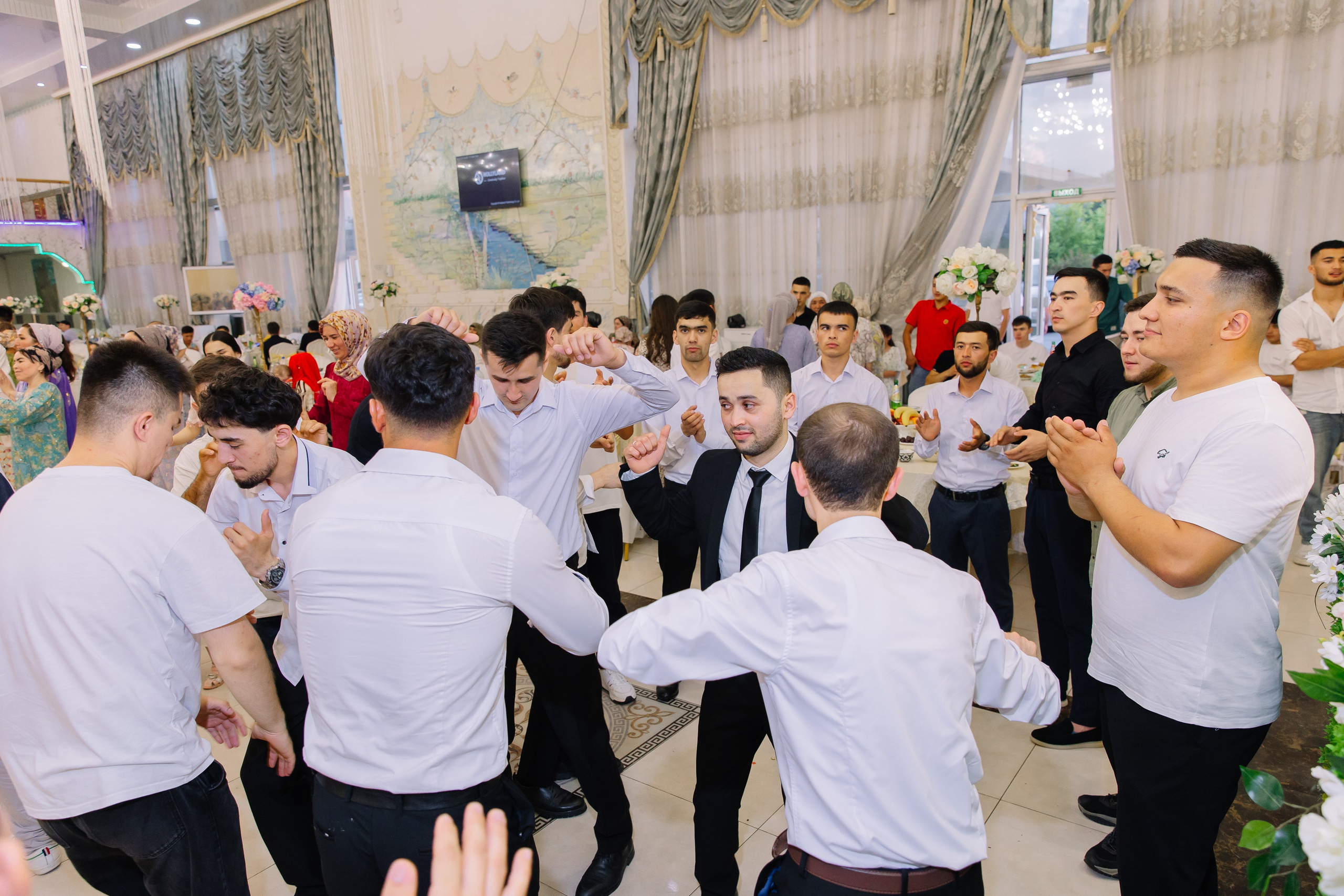 Свадьба Шараф & Гулжахон. Свадебный фотограф в Новосибирске Лидия Александровна