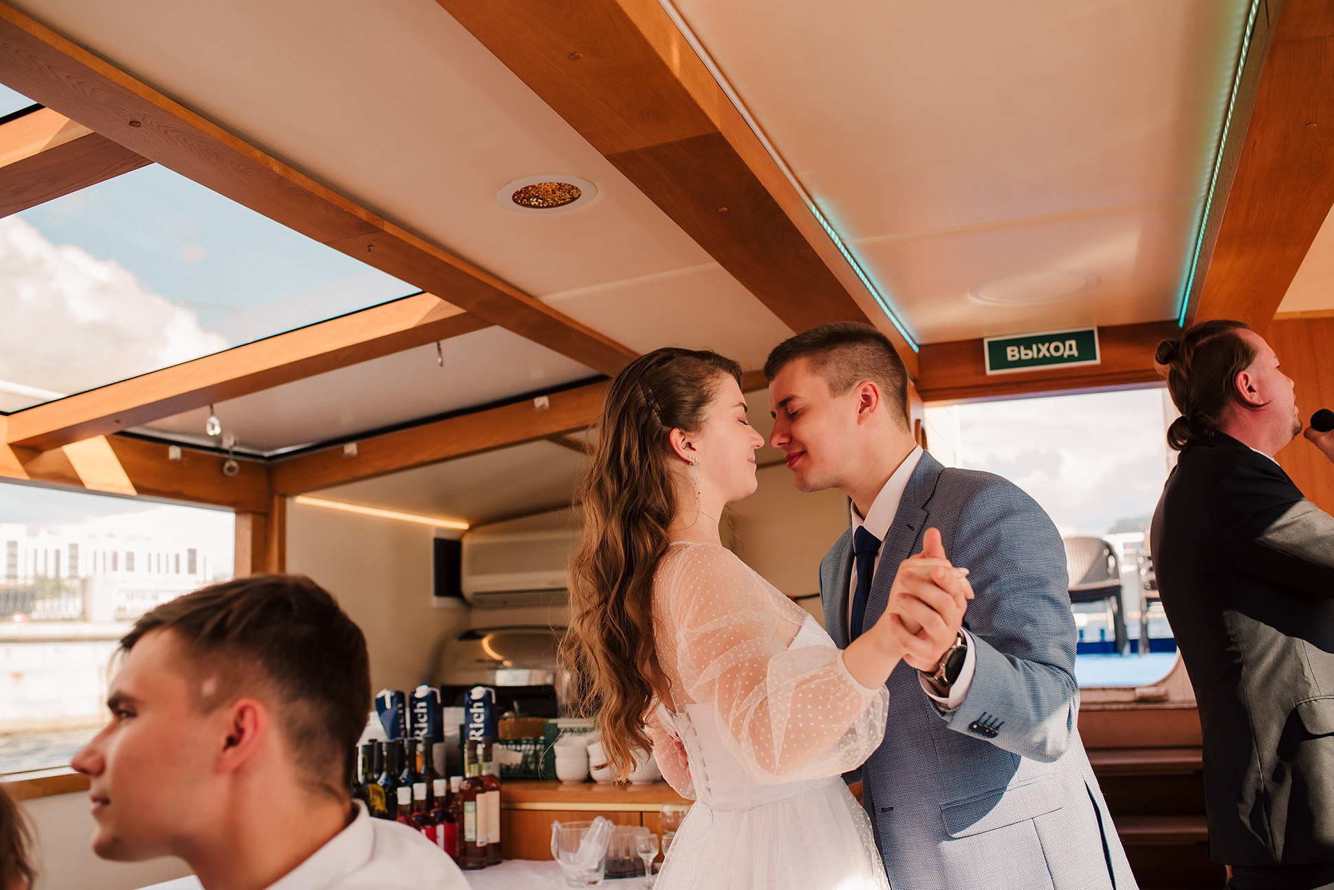 Юля и Андрей. Банкет на воде. Семейный и Свадебный фотограф. Санкт-Петербург. Пушкин