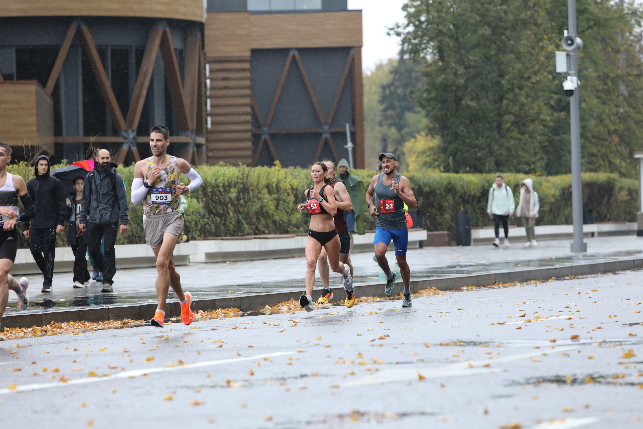 Полумарафон Моя столица, 1 октября 2023 г. Фотограф Сергей Ловкий