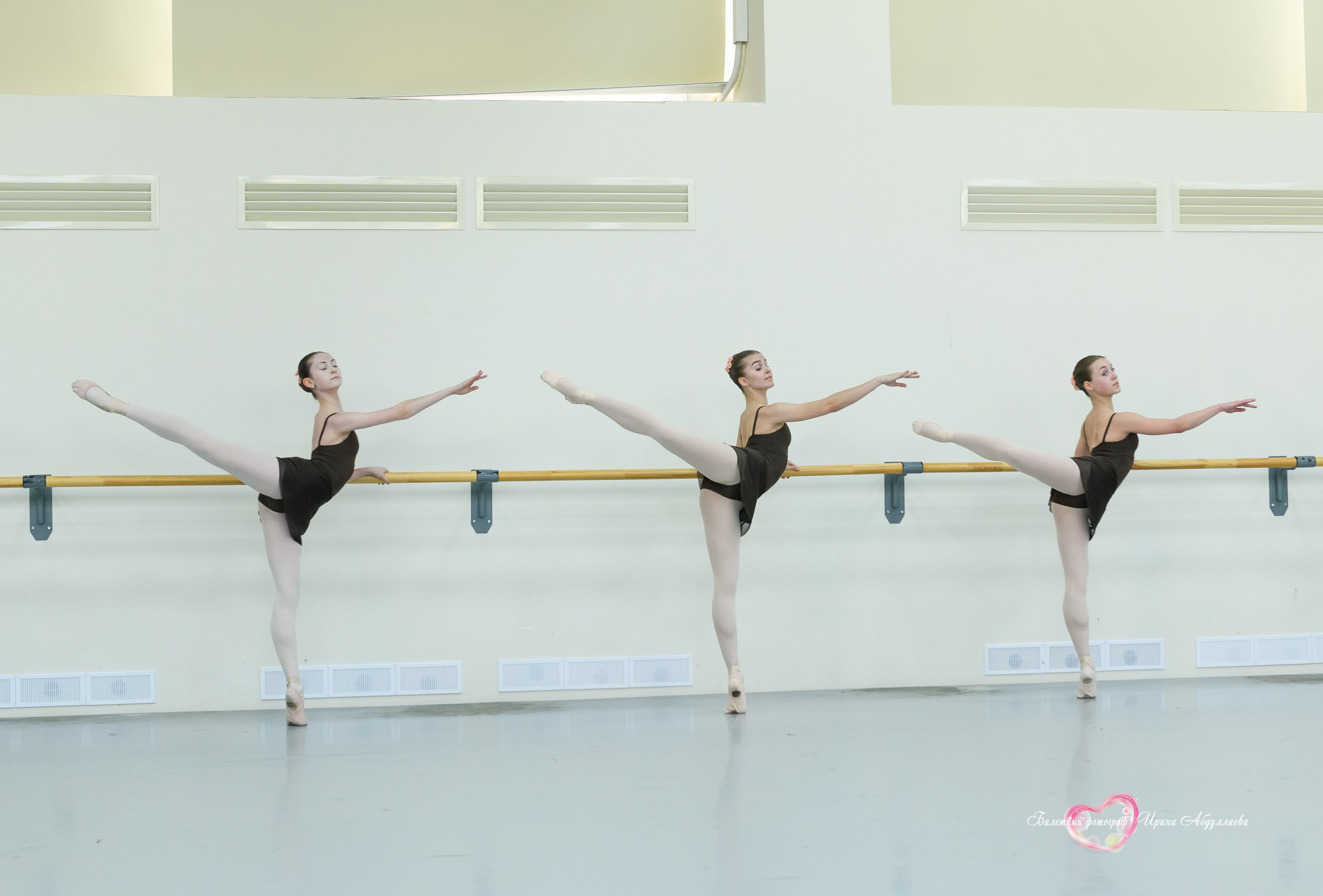 Госэкзамен выпускников МГХУ им. Лавровского — Девочки — 2025 г