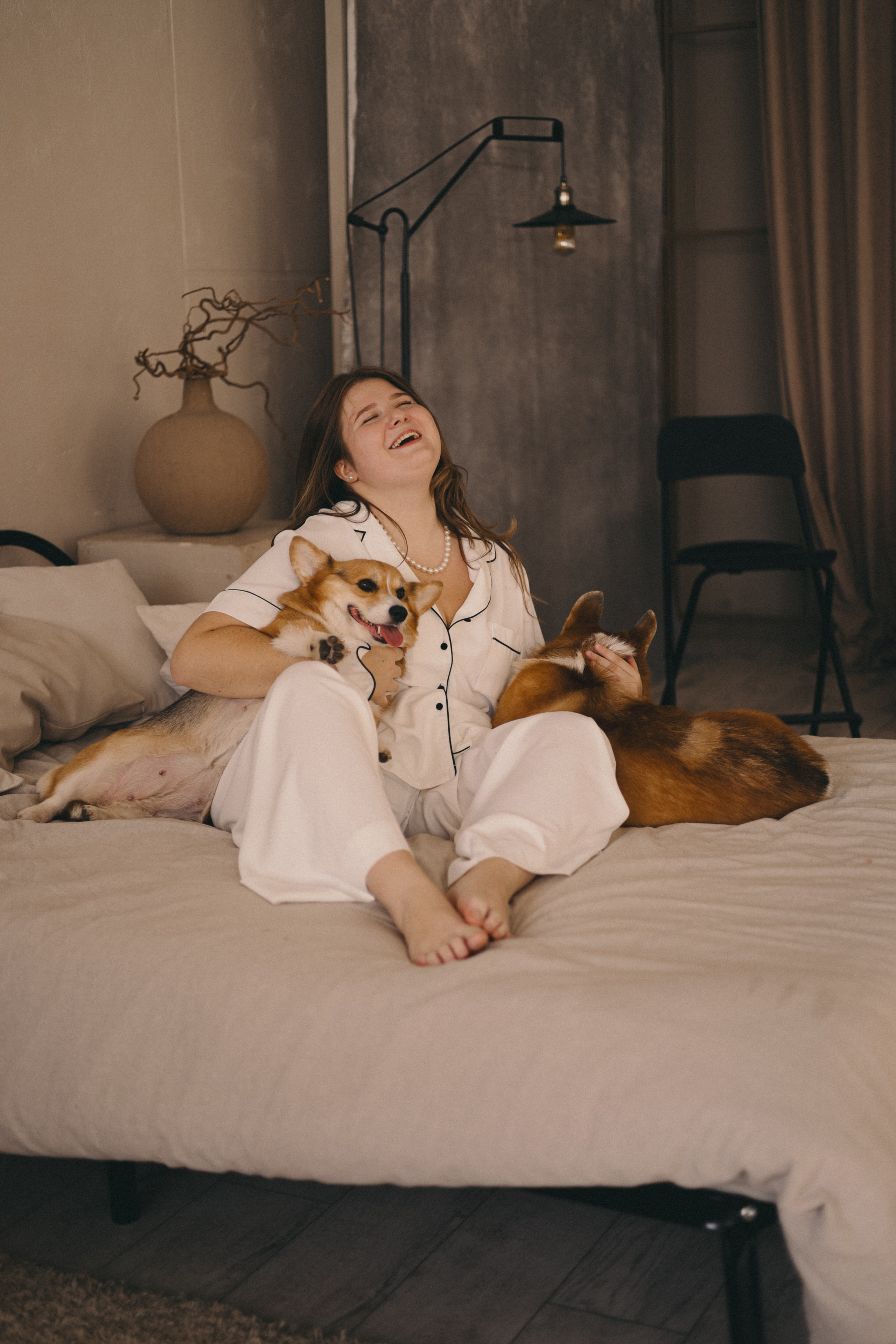 Виктория и Корги. Фотограф Мария Лаенко