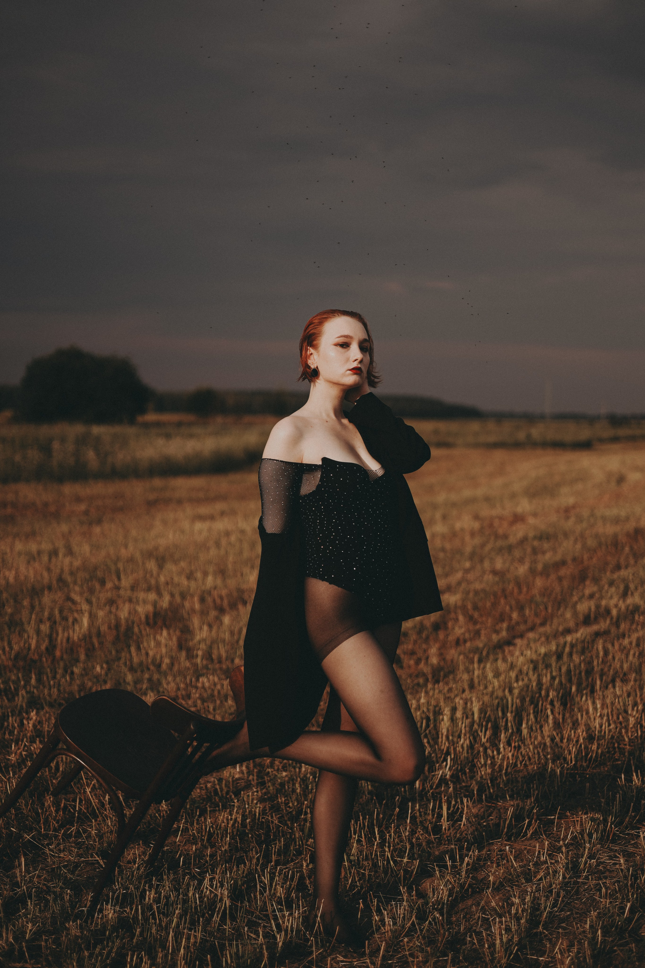 Дарья|Поле. Фотограф Мария Лаенко