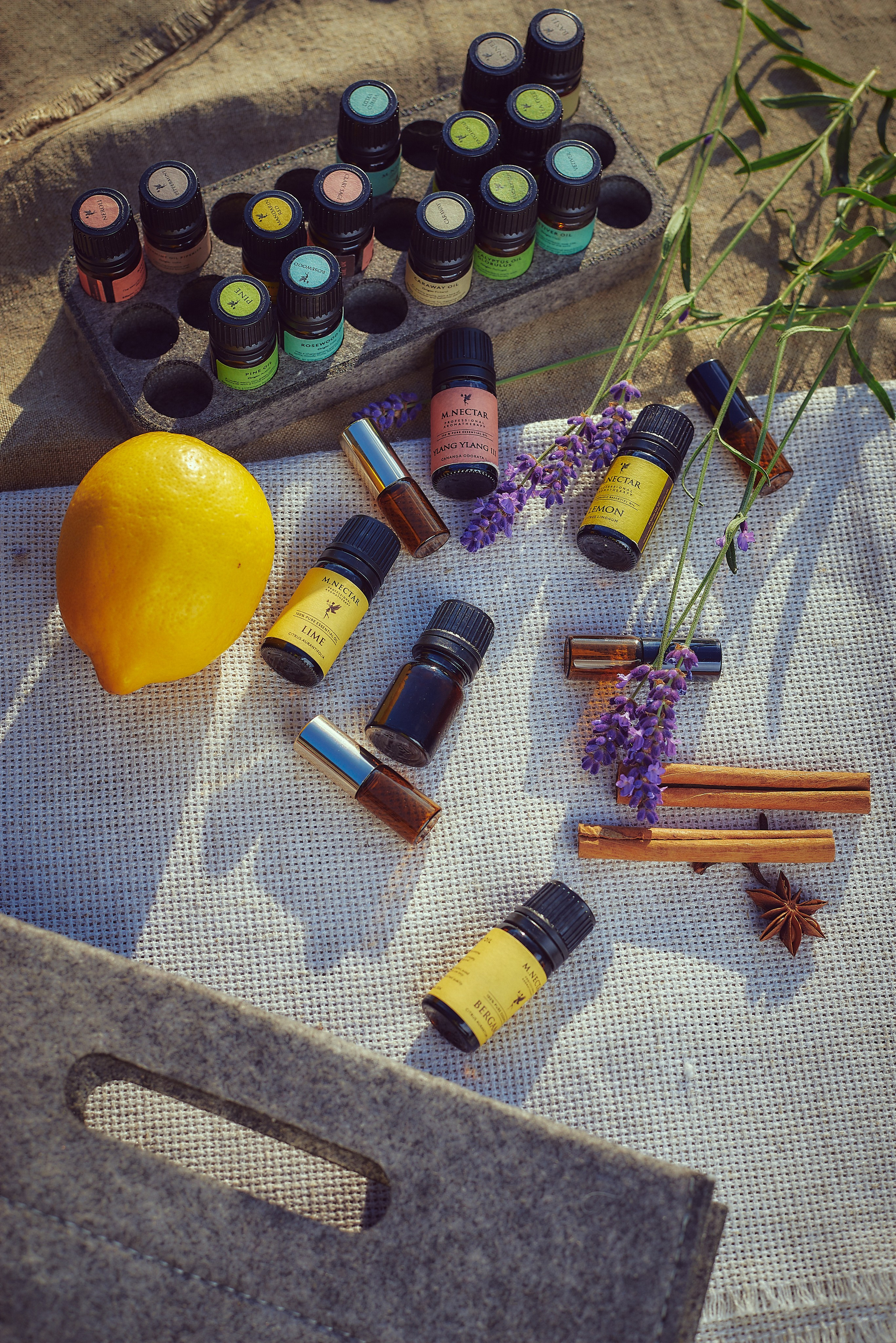 Рекламные фото вашего товара или услуги.