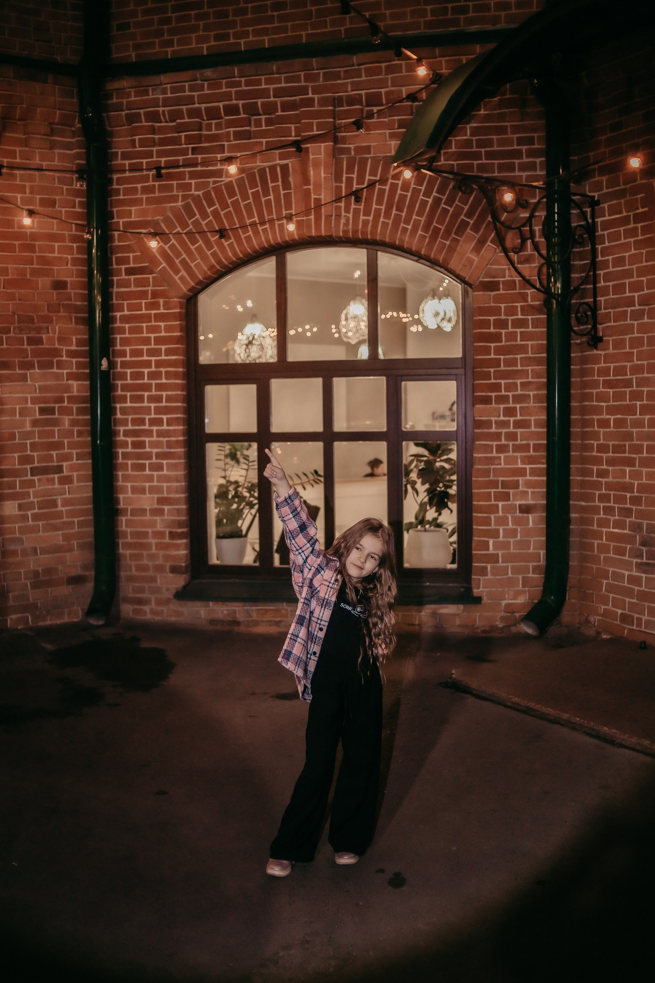 Ирина, Яна, Лера. Вечерняя прогулка. Фотограф Регина Крикунова г. Красноярск