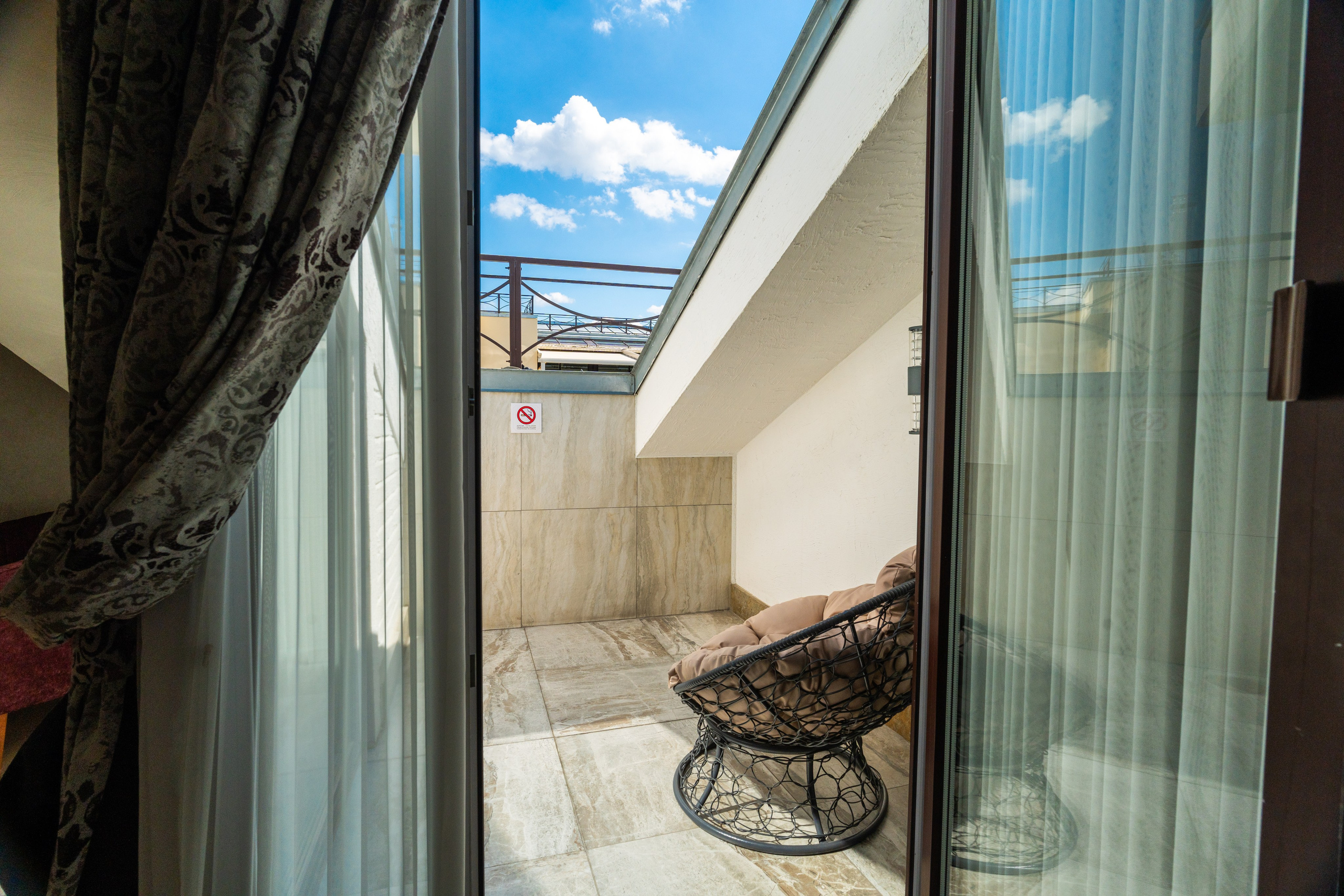 Интерьерная съёмка отеля «Мария» в Санкт-Петербурге