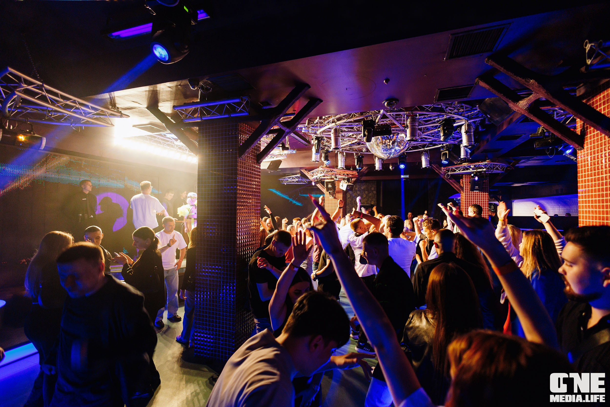 Фоторепортаж из РК Планета. One Media Life: фоторепортажи, фотоотчеты с мероприятий и заведений