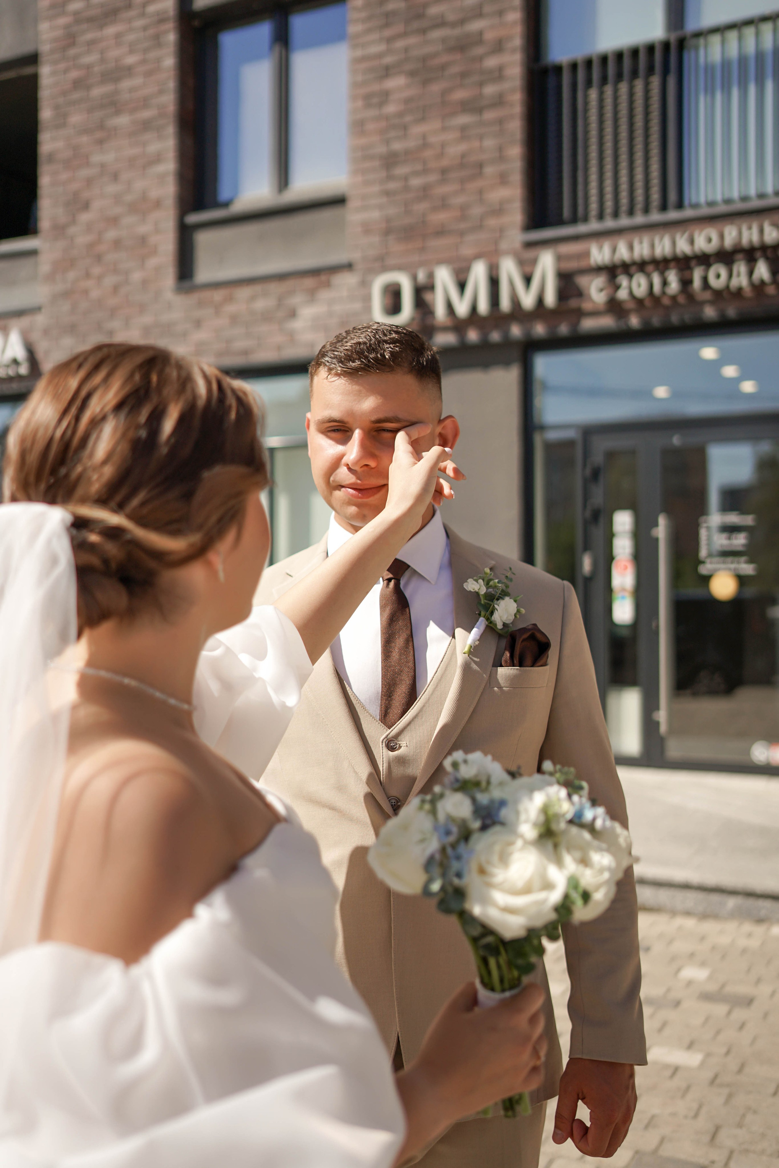 Лиза и Сережа: регистрация, прогулка и банкет. Фотограф в Иркутске