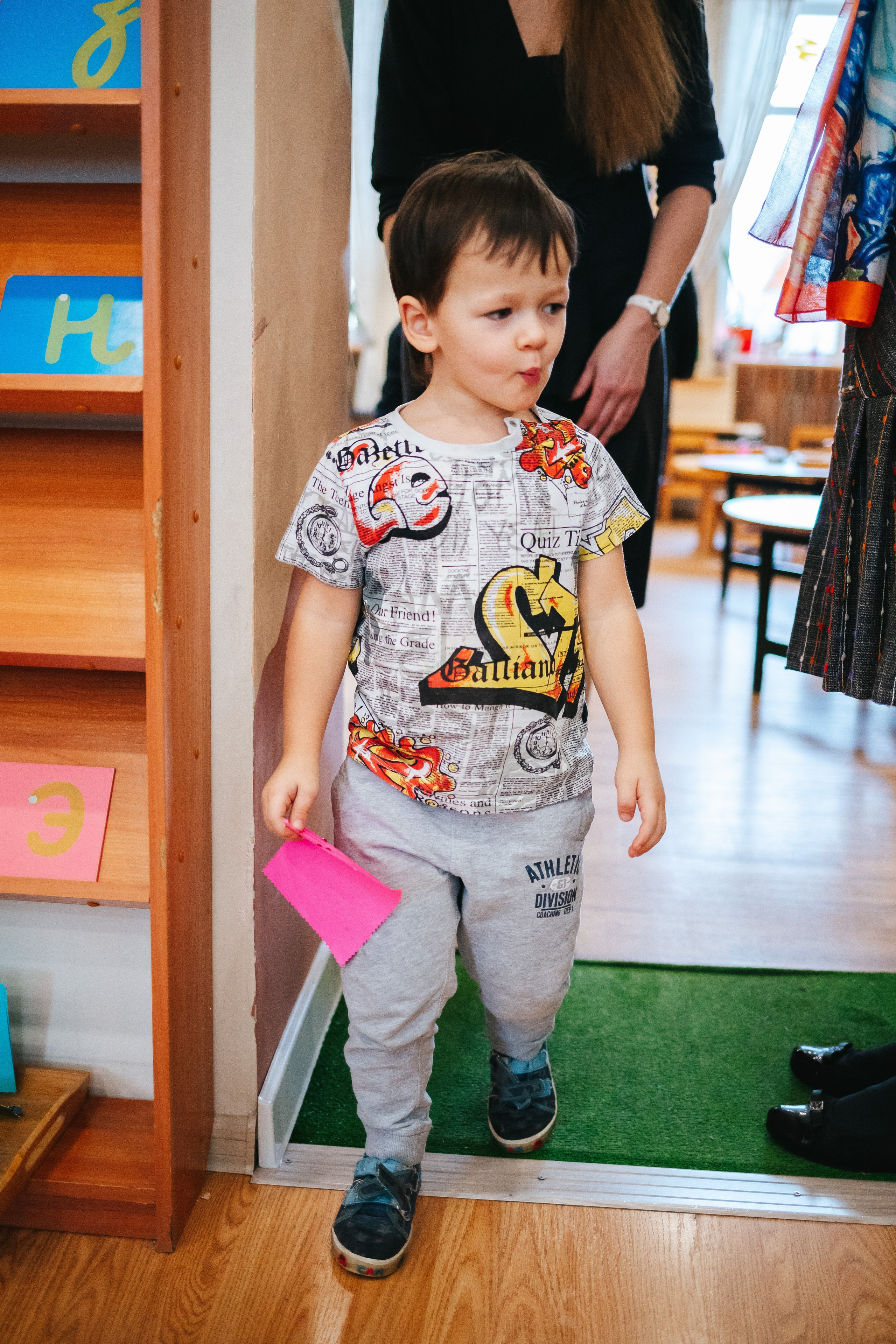 8 марта в Монтессори-саду. Семейный lifestyle фотограф в Санкт-Петербурге Людмила Пахомова