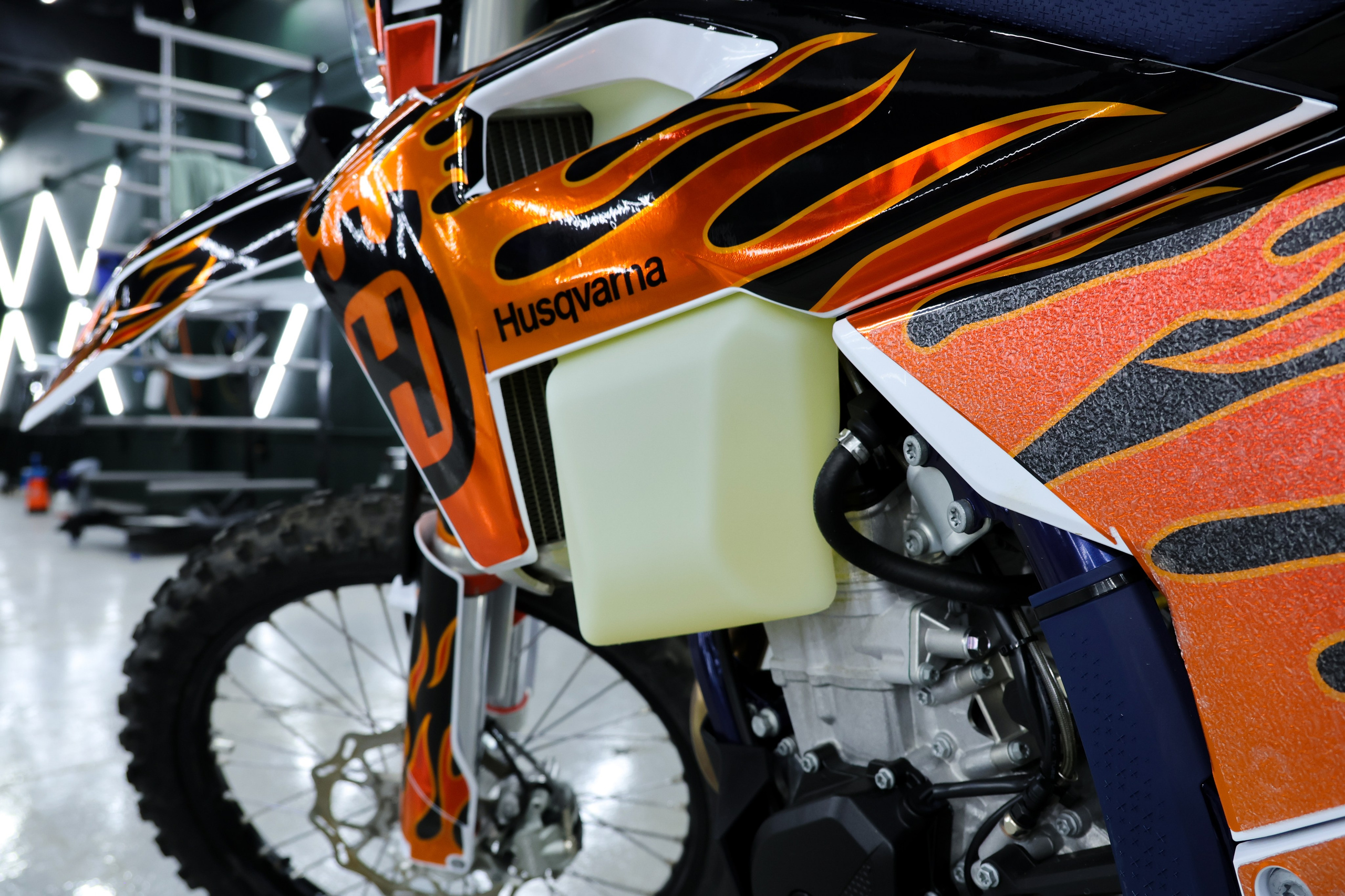 Husqvarna FE501. Photo-nk