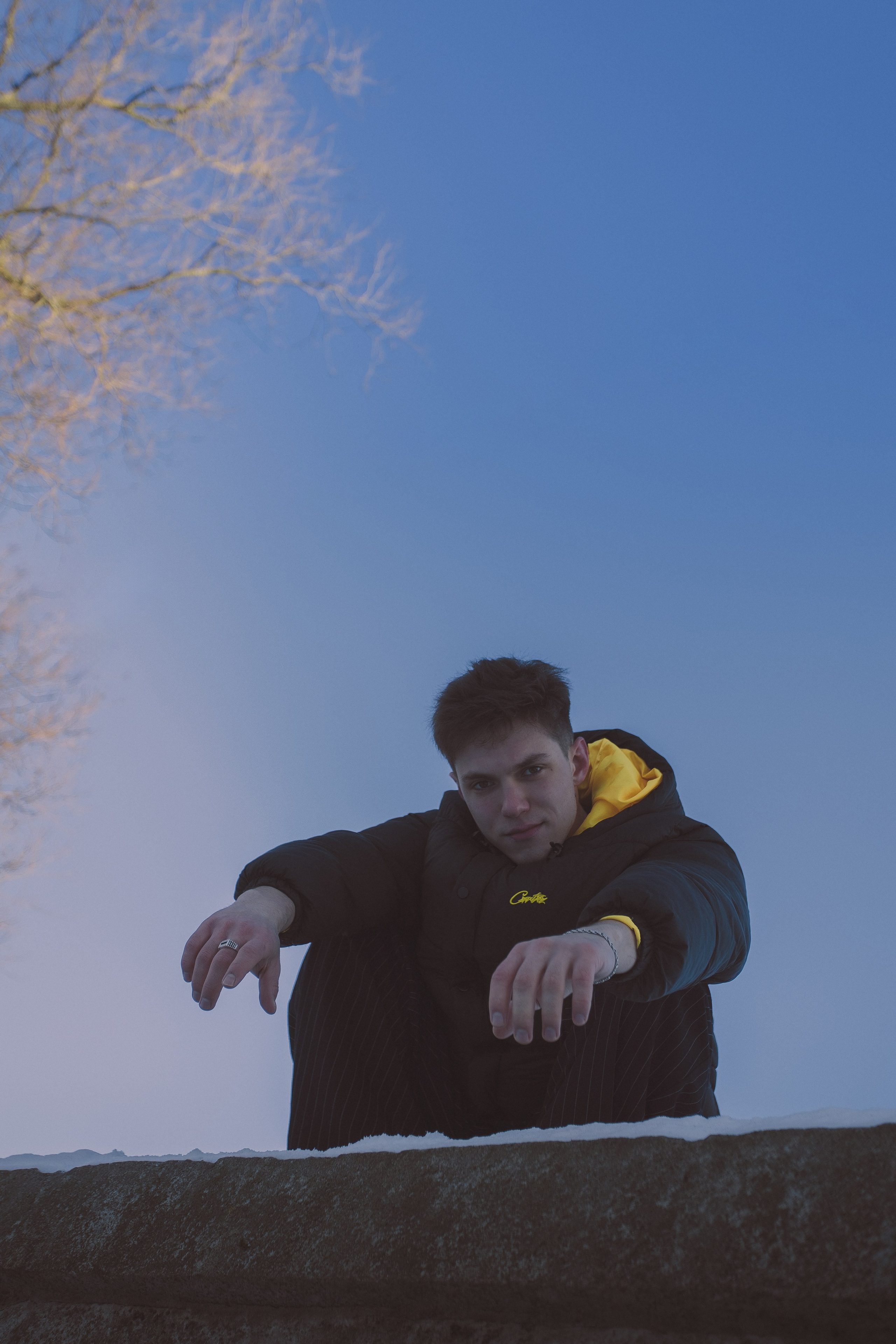 Михаил. Фотограф Julia Milton | Портреты, съемки для маркетплейсов, лавстори, съёмка беременности в Санкт-Петербурге. Обучение фотографии в Спб очно