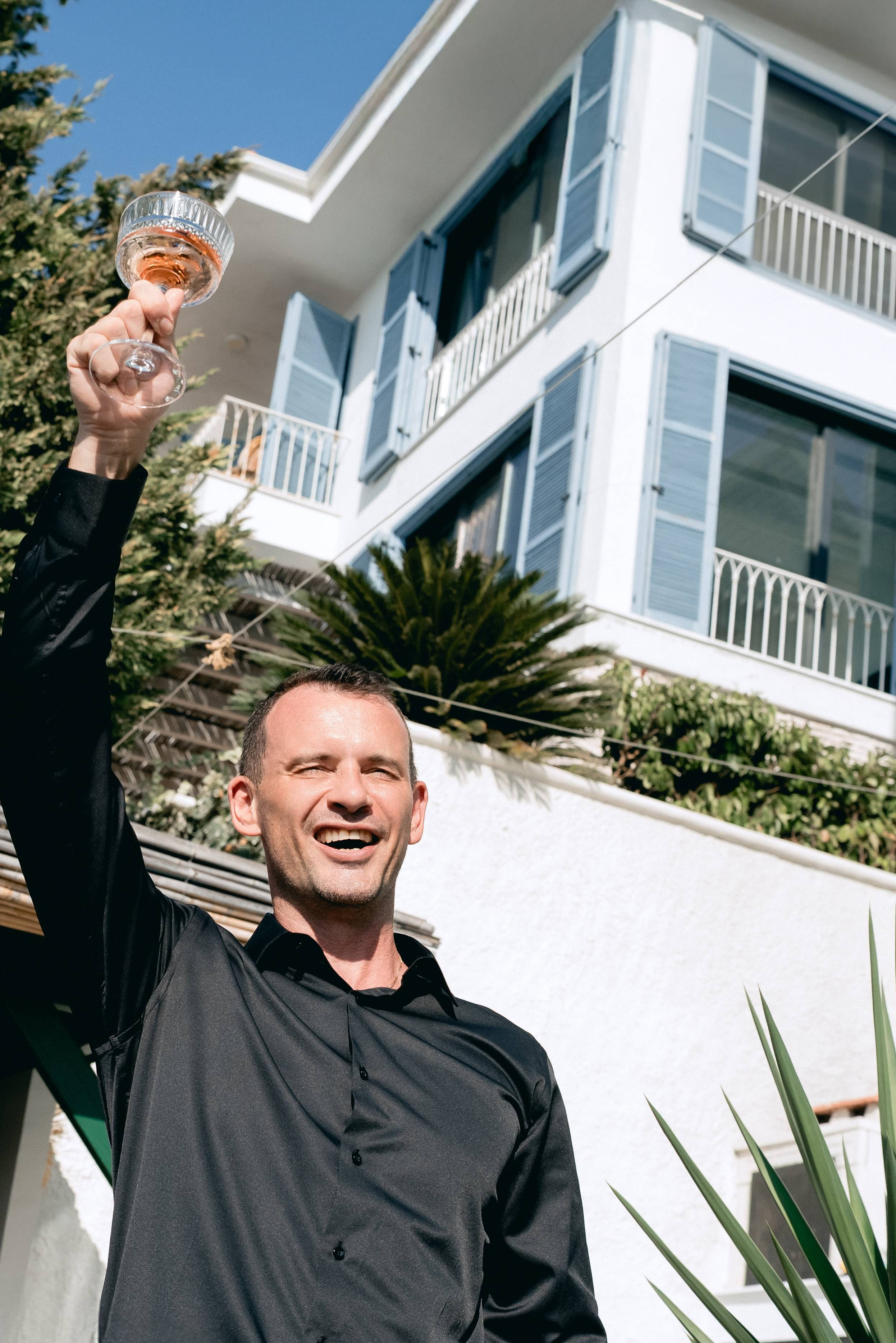 Mediterranean wedding anniversary. Wedding & Documentary Photographer based in Nuremberg — available across Europe & Turkey | Vitalii Nasonov