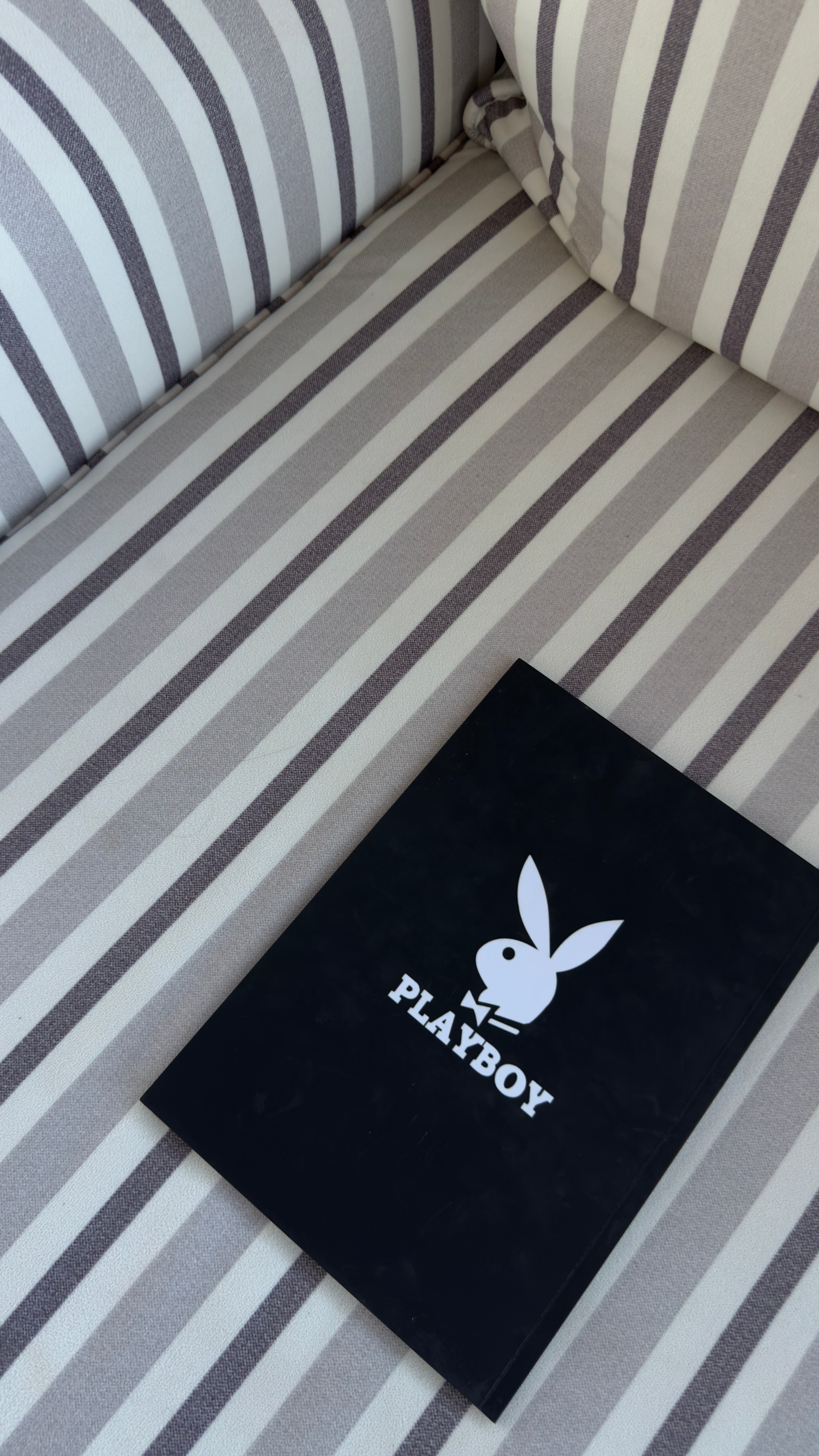 Пример готового журнала Playboy. Фотограф Саратов Воркунова Натали